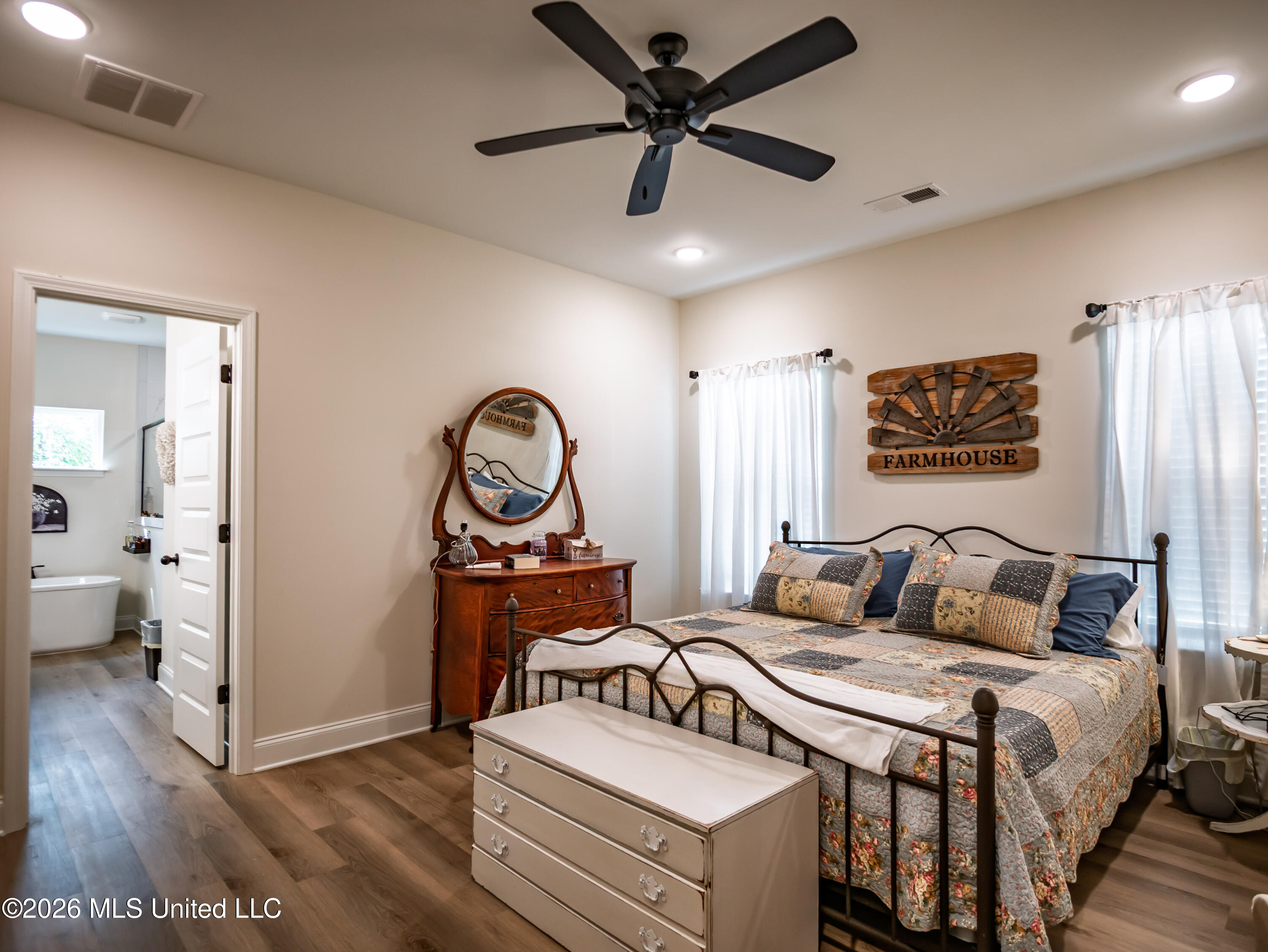6099 Hickory Point Drive Property Photo 45