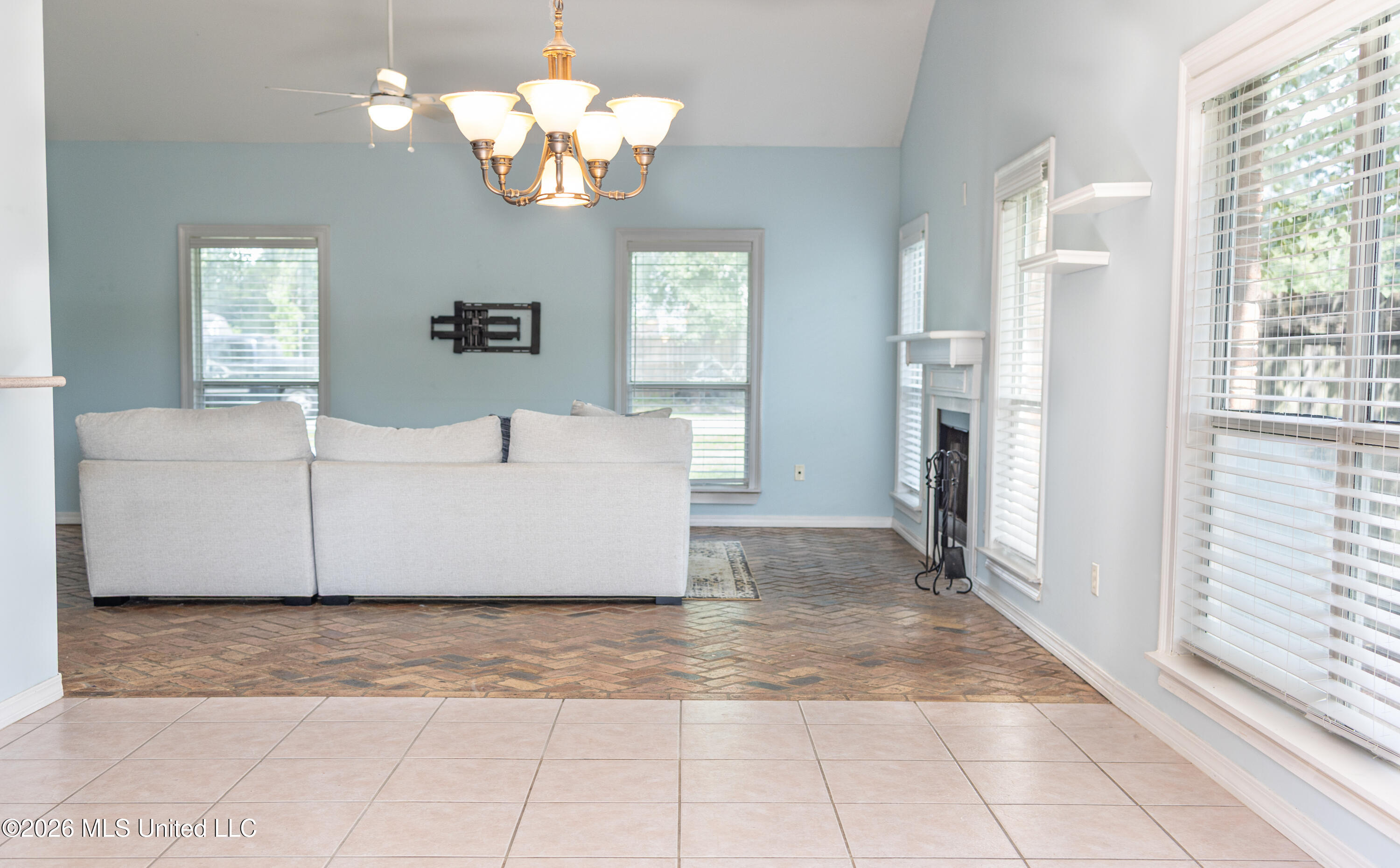 18243 Village Drive Property Photo 9