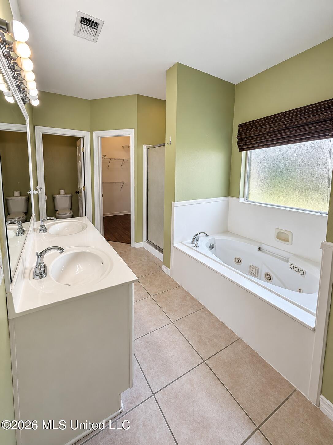 18243 Village Drive Property Photo 11