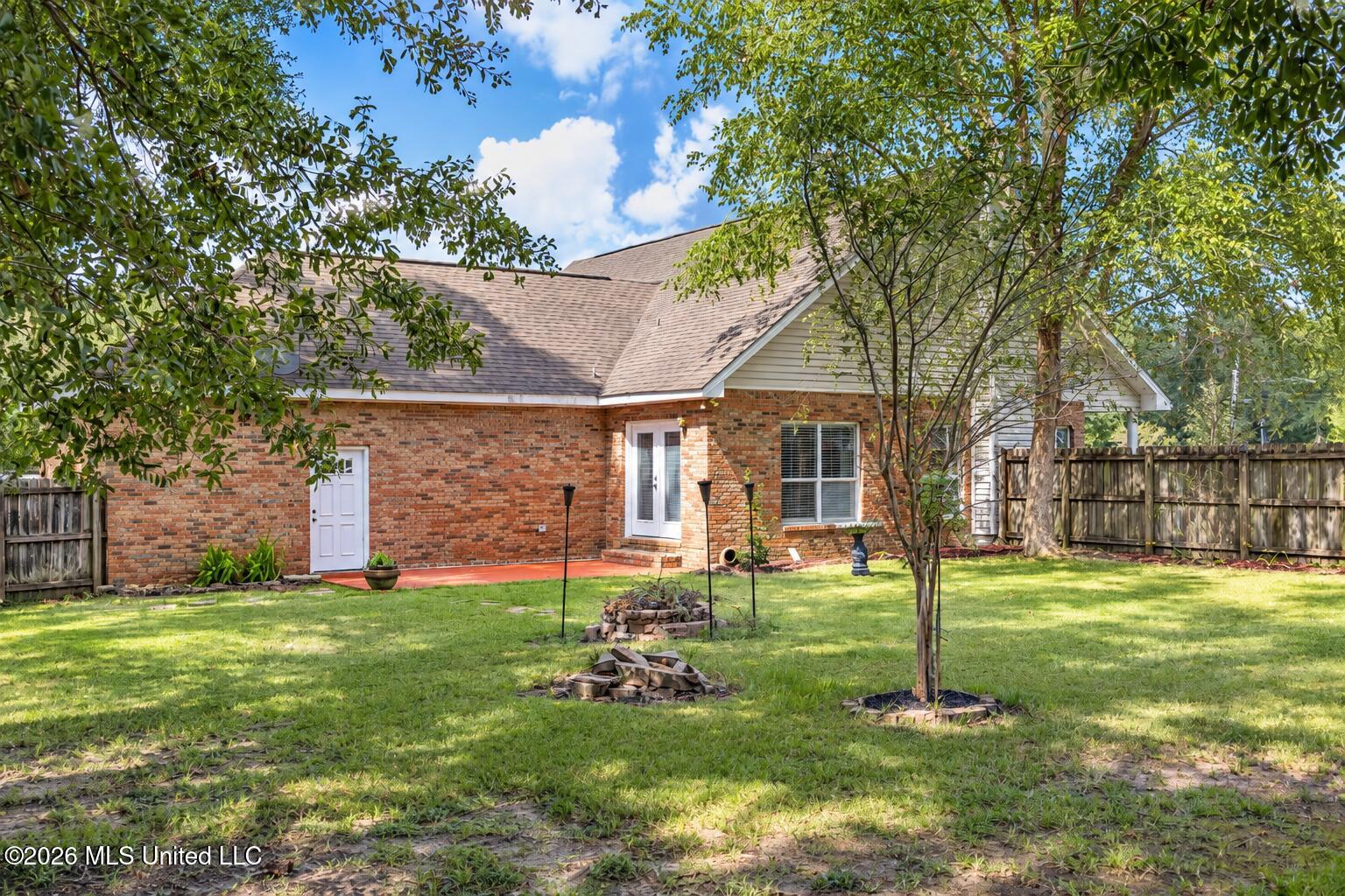18243 Village Drive Property Photo 18