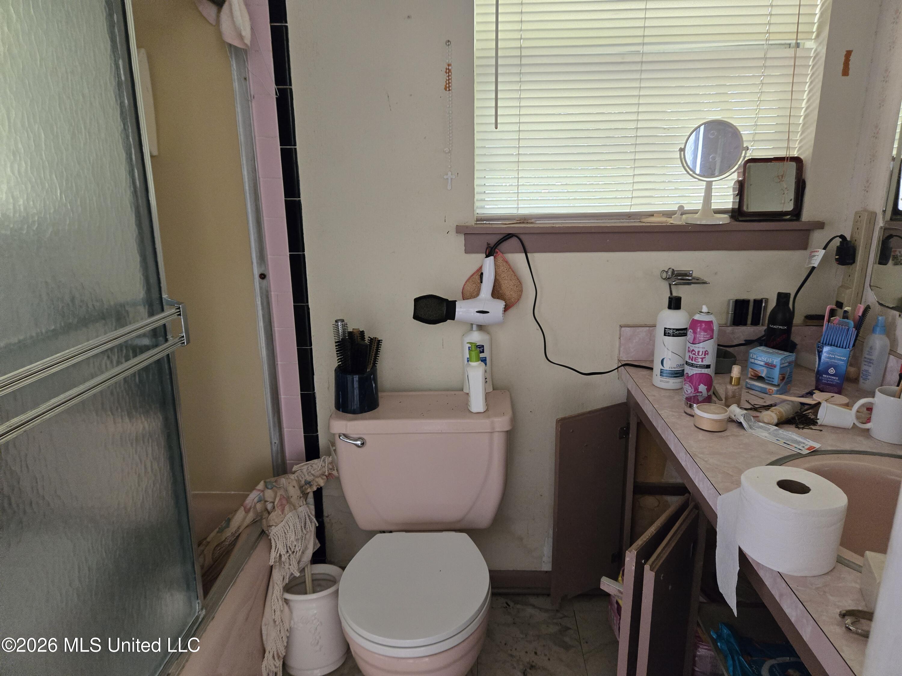 247 Lakeside Drive Property Photo 10