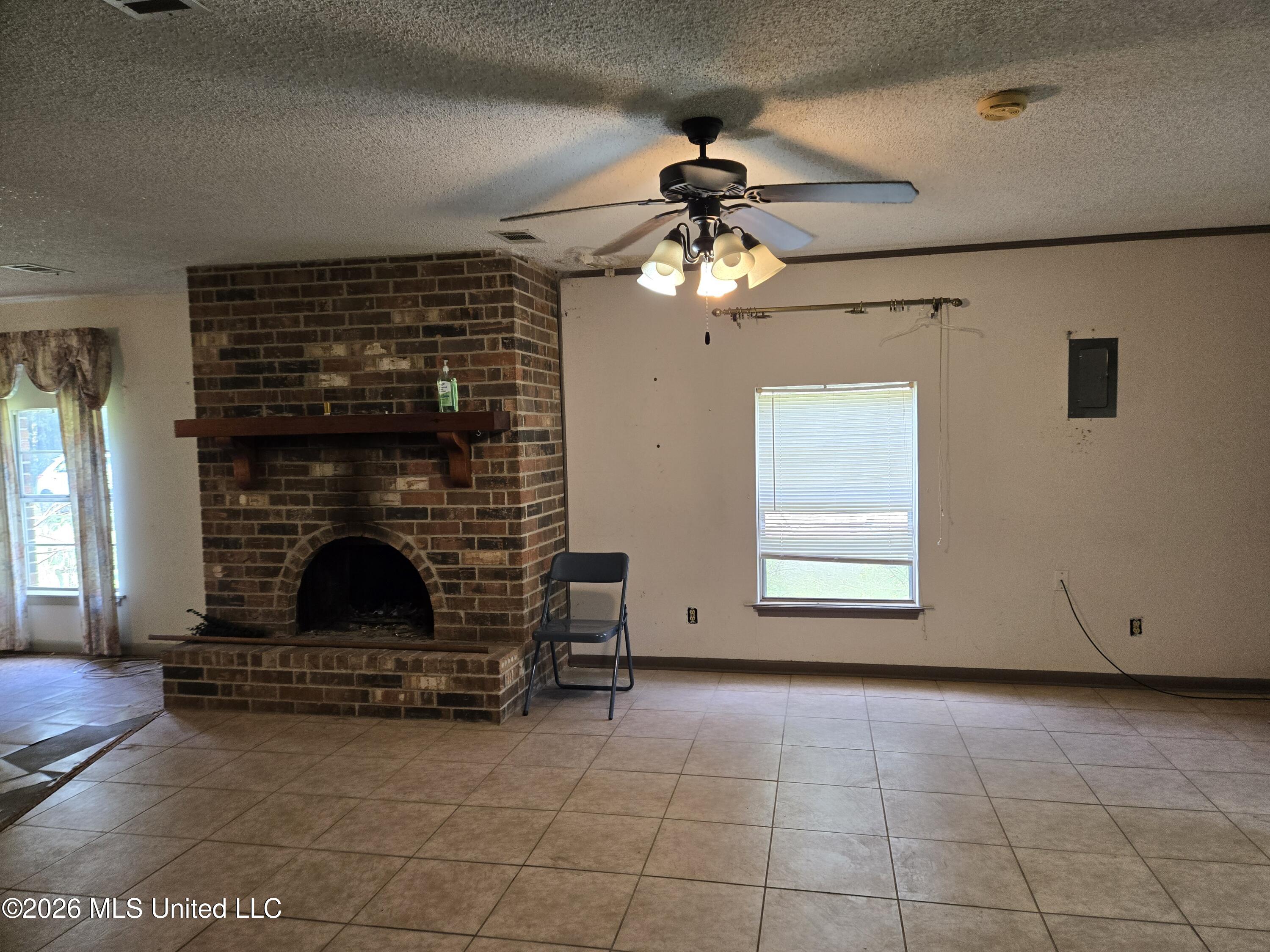 247 Lakeside Drive Property Photo 12