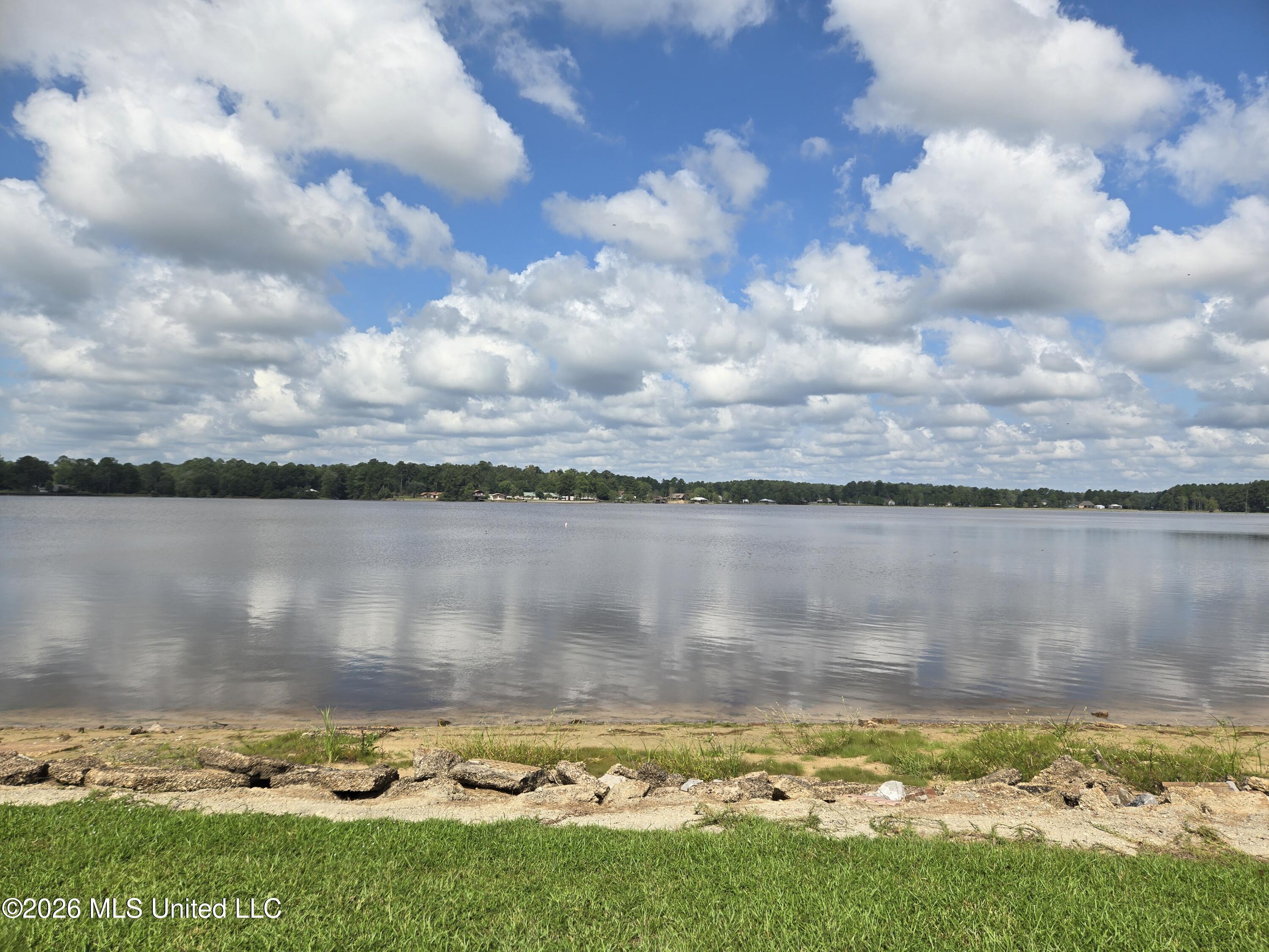 247 Lakeside Drive Property Photo 13