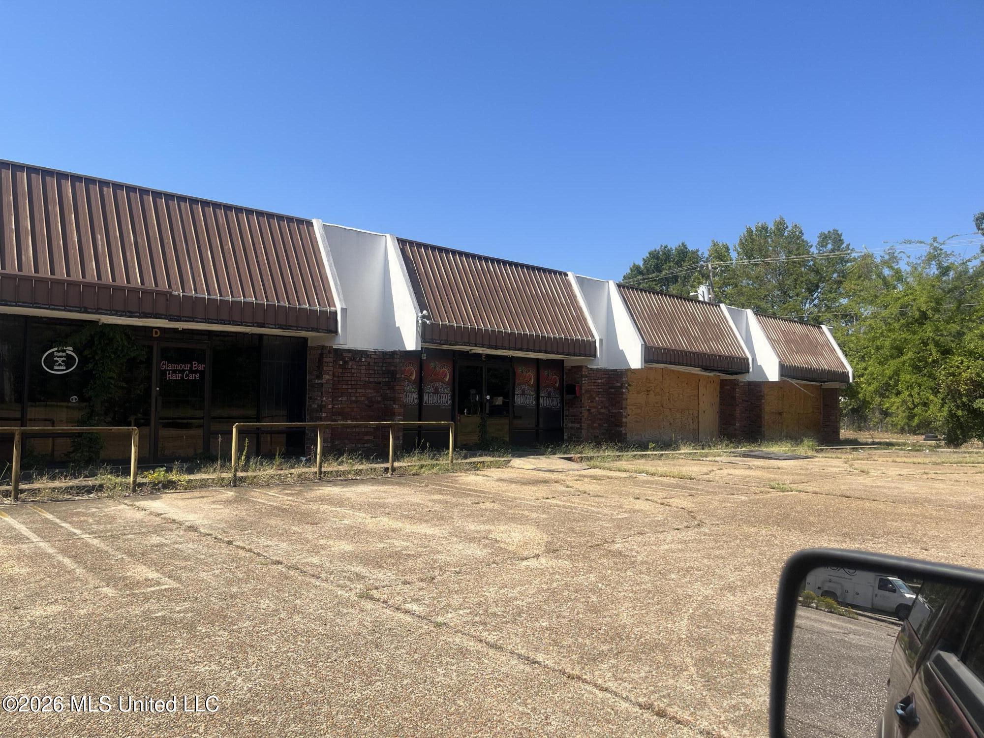 1505 University Boulevard Property Photo 2