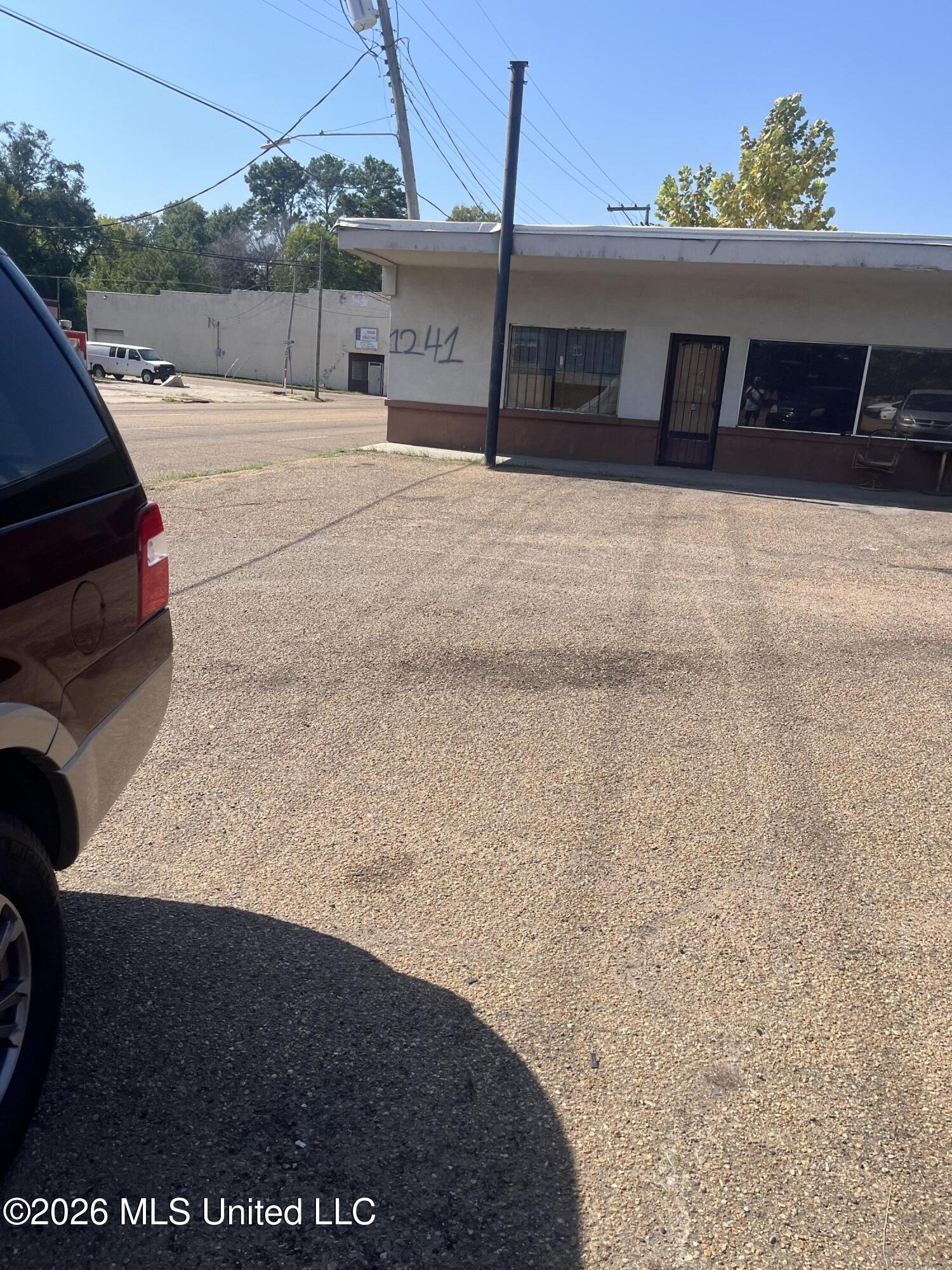 1505 University Boulevard Property Photo 8