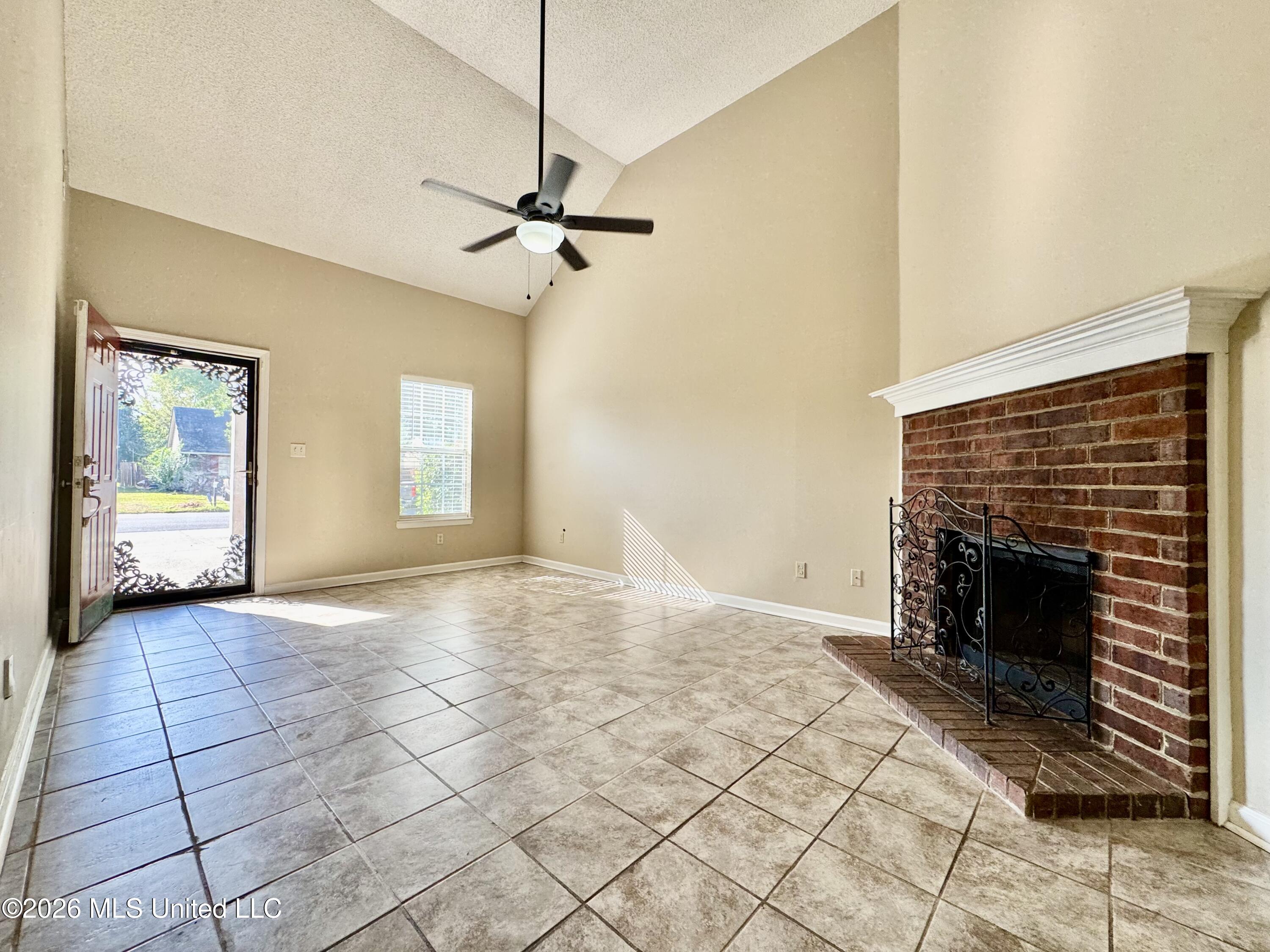 7020 Tudor Lane Property Photo 5