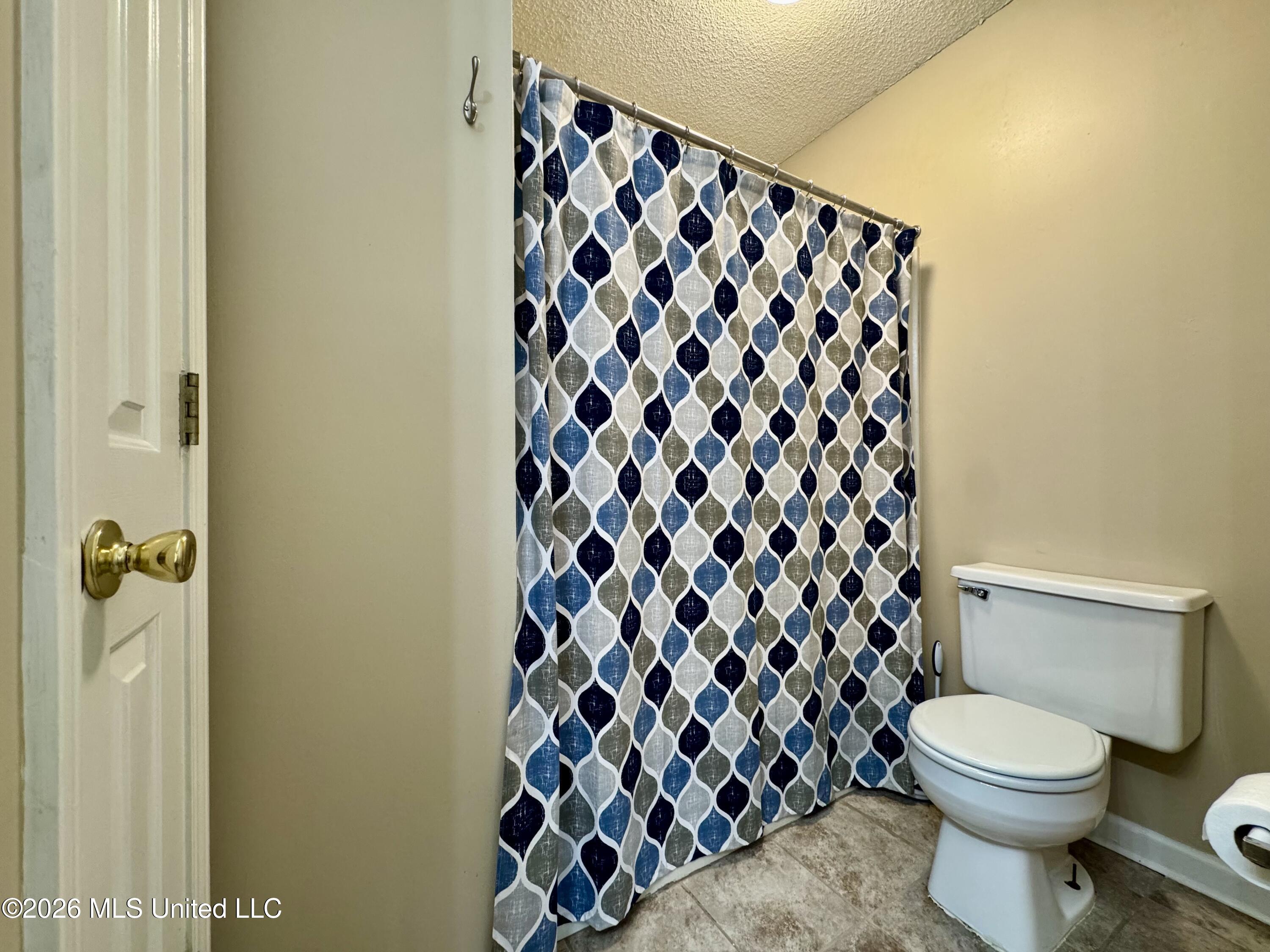 7020 Tudor Lane Property Photo 13