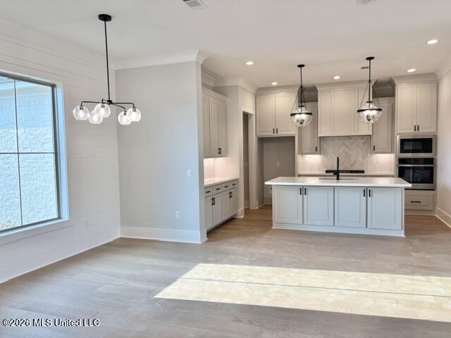 424 Aurora Circle Property Photo 4