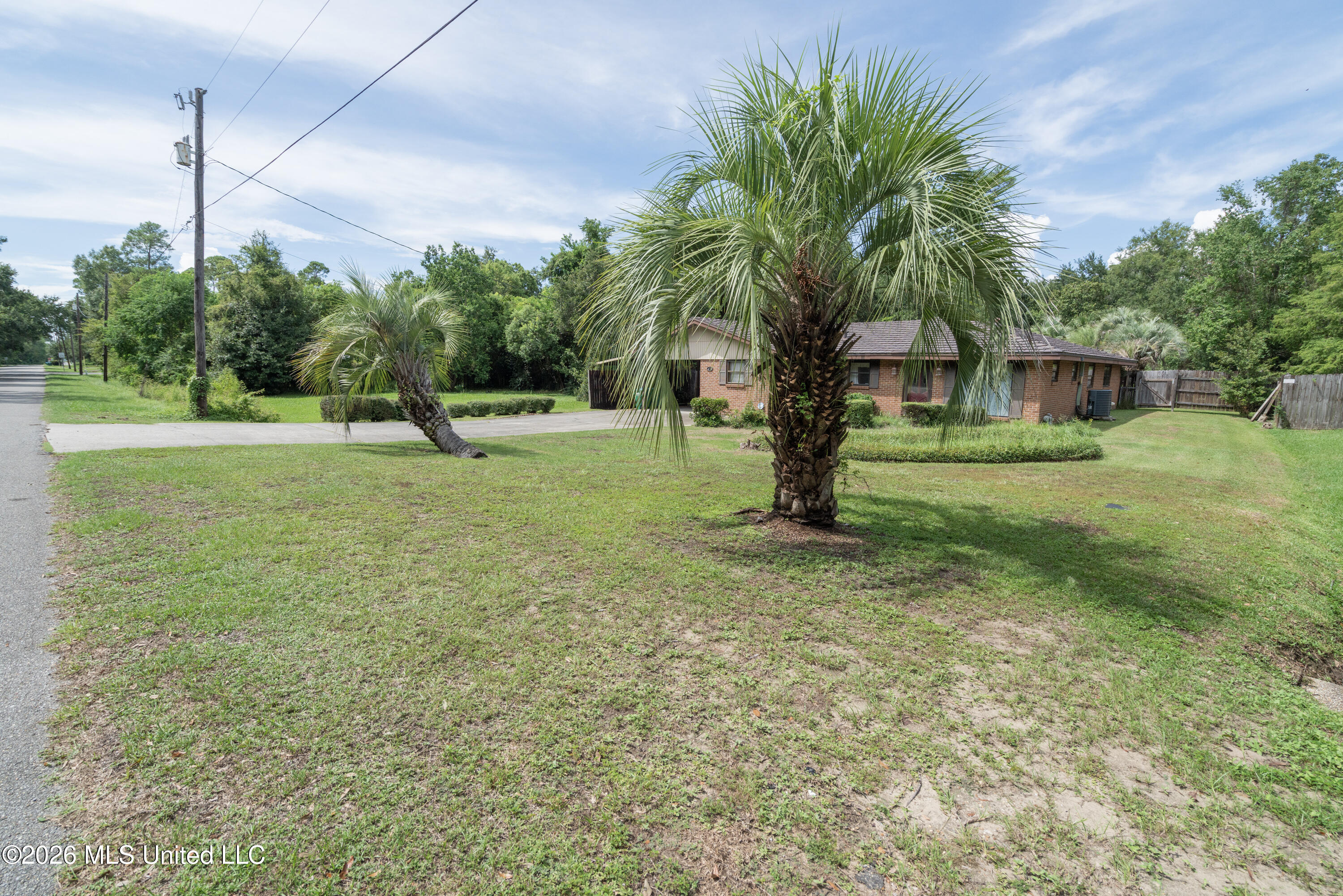 24 45th Street Property Photo 3