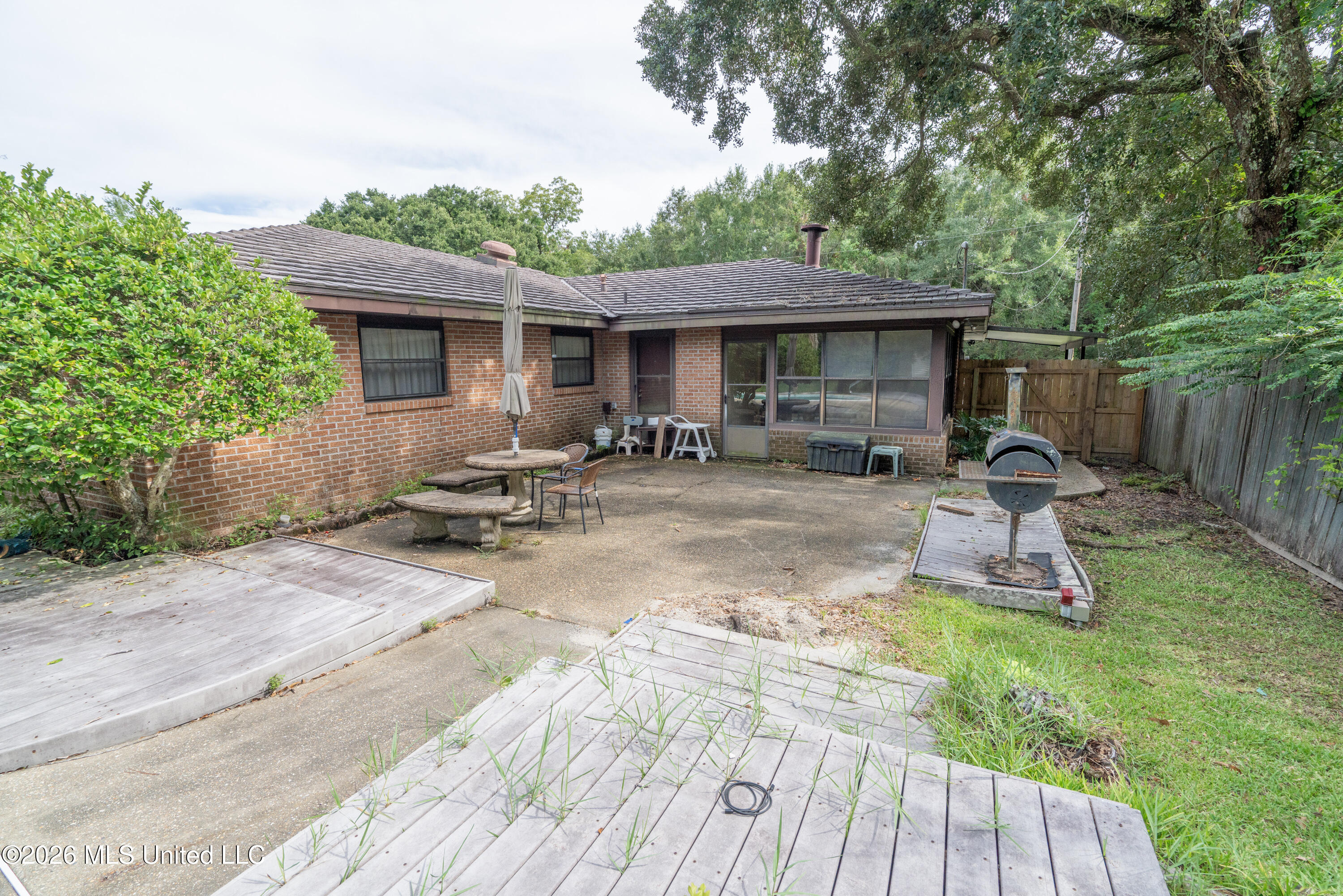 24 45th Street Property Photo 23