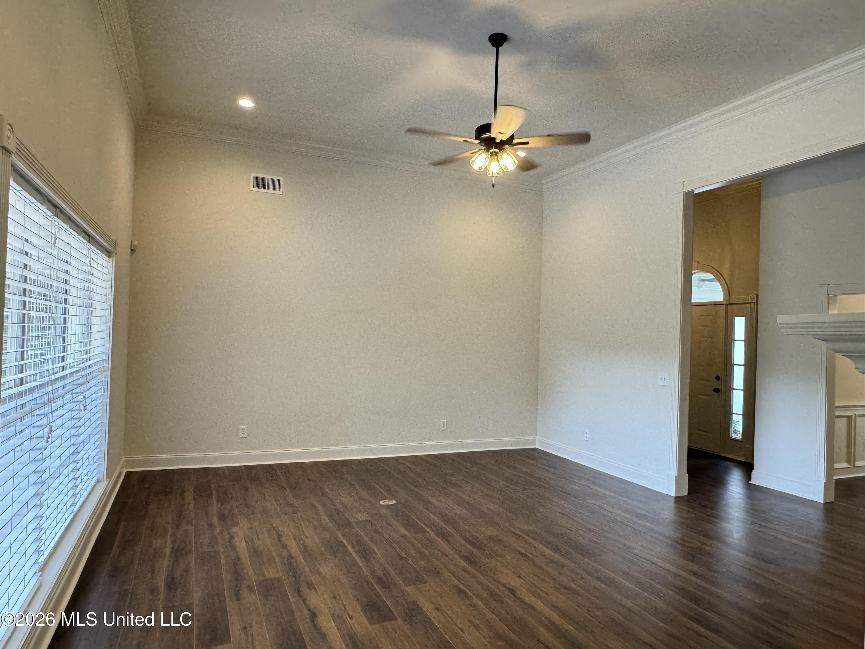 76 Eastgate Drive Property Photo 9