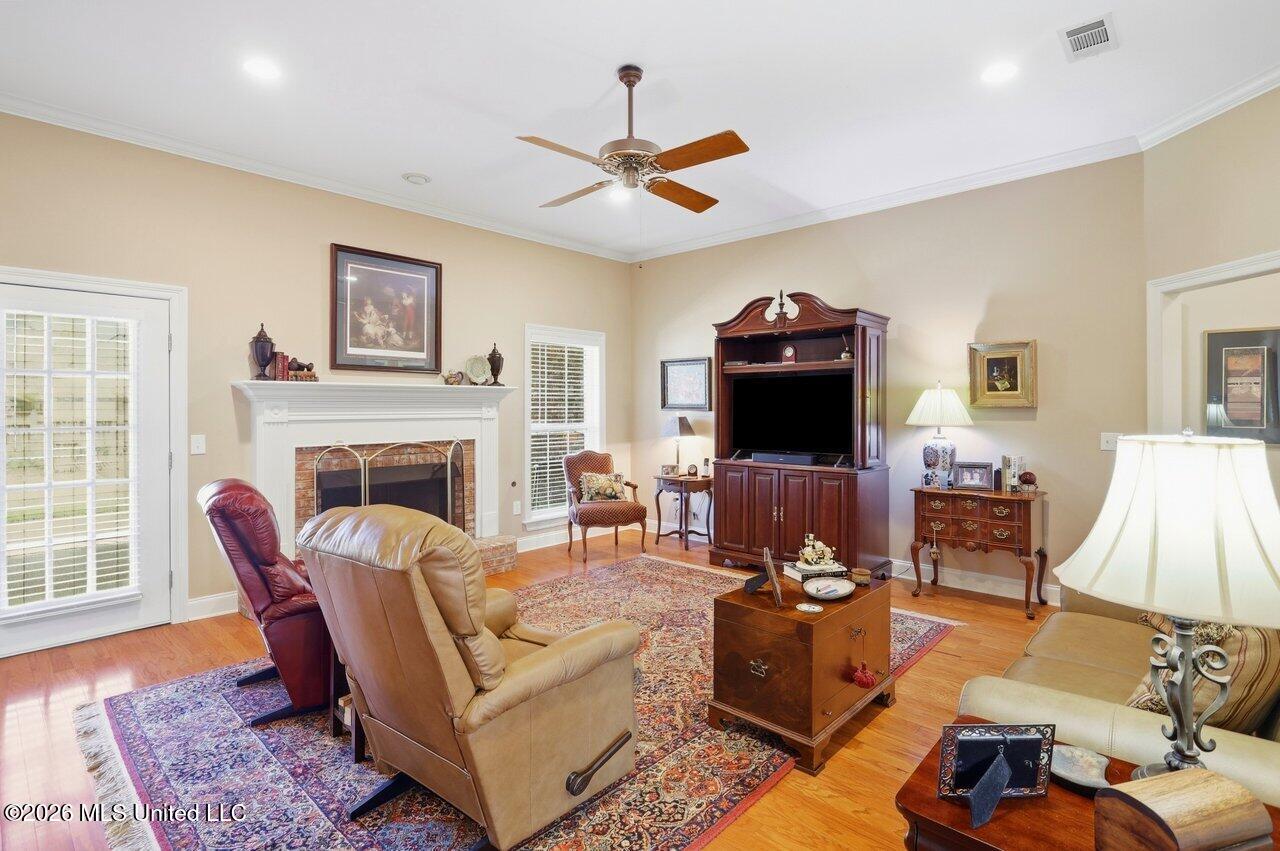 253 Belle Rose Circle Property Photo 6