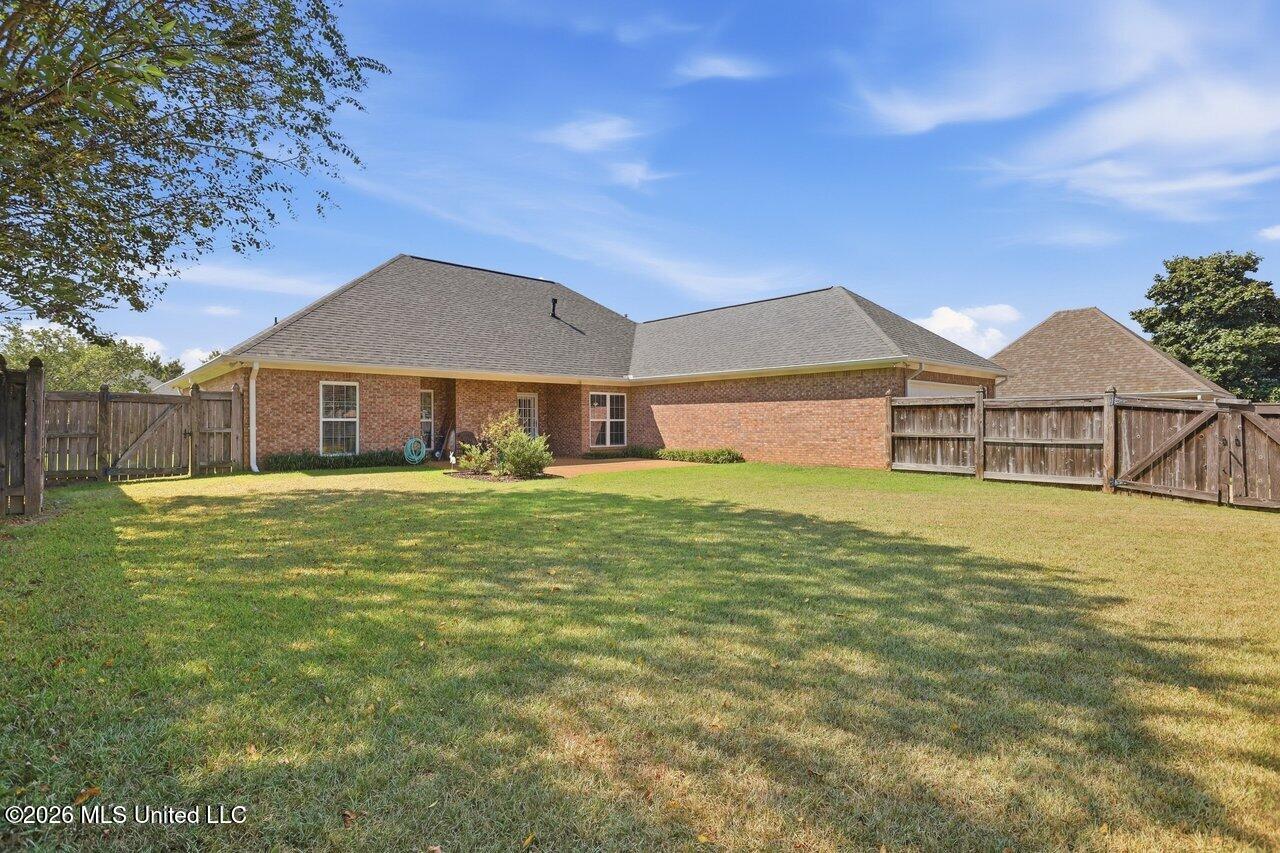 253 Belle Rose Circle Property Photo 32
