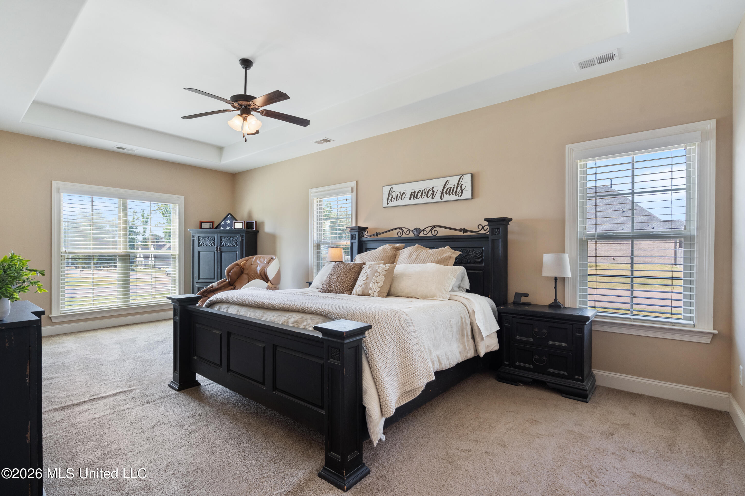 4558 Bakersfield Drive Property Photo 8