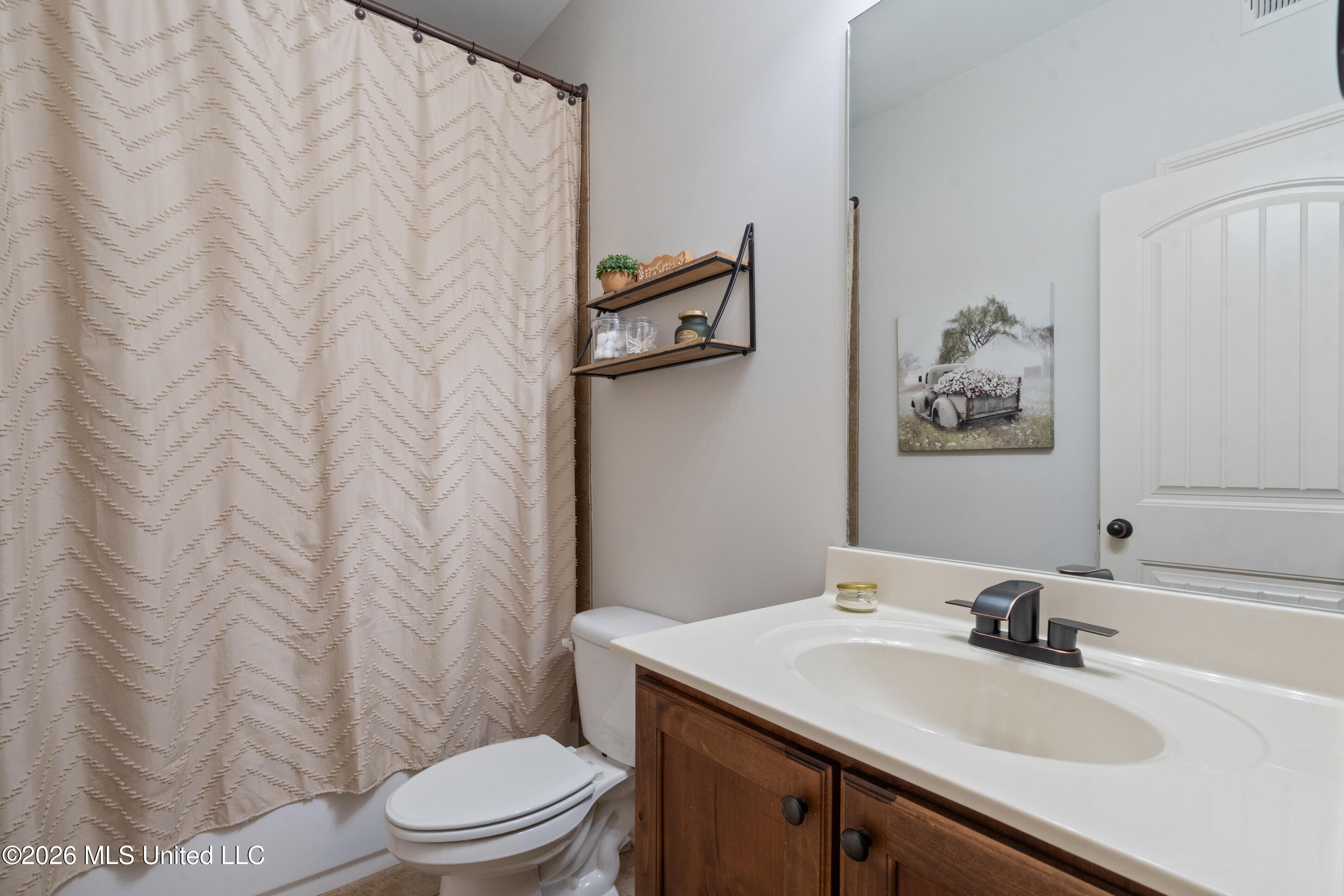 4558 Bakersfield Drive Property Photo 21