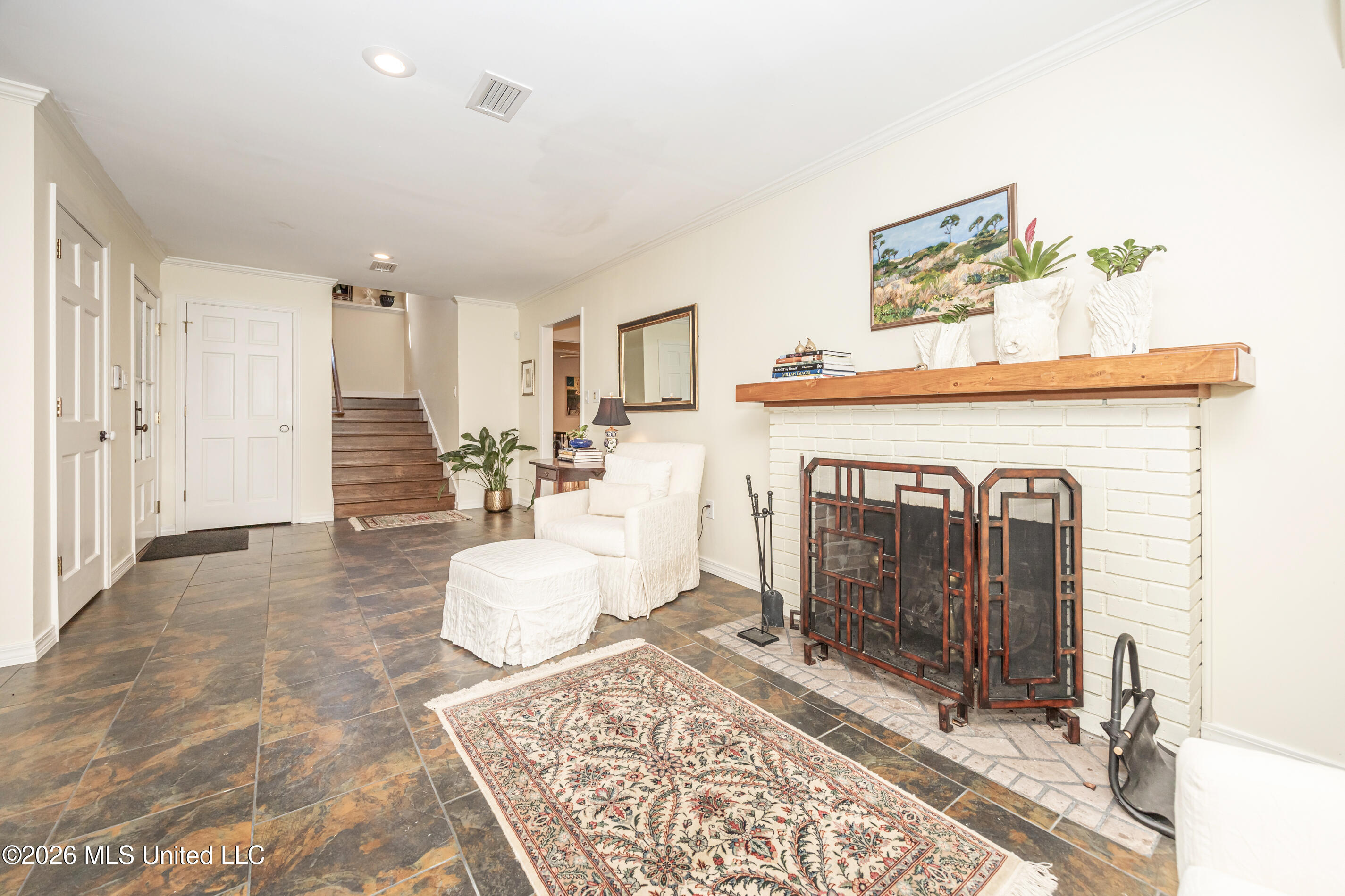611 Lakeview Drive Property Photo 21