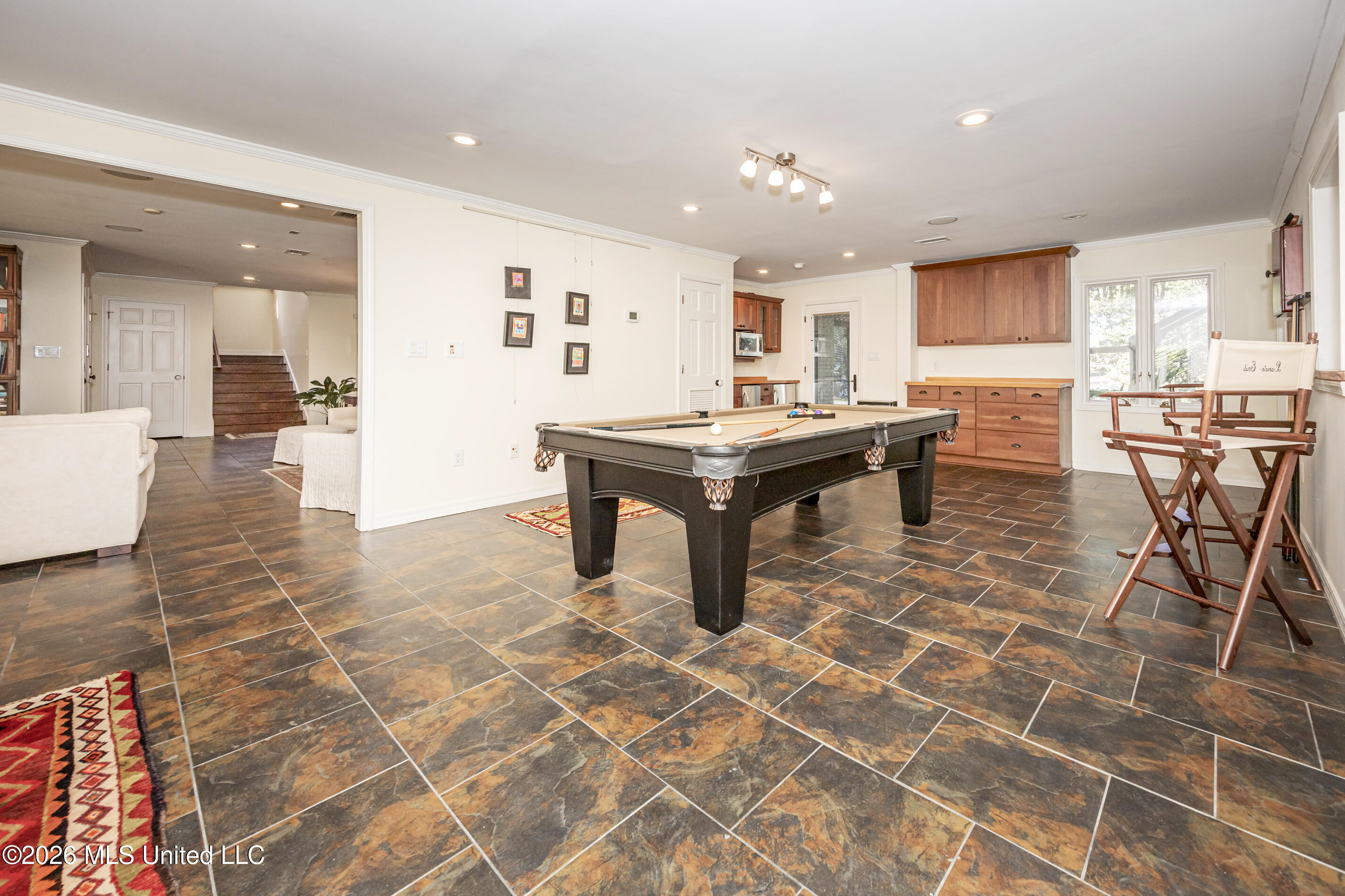 611 Lakeview Drive Property Photo 24