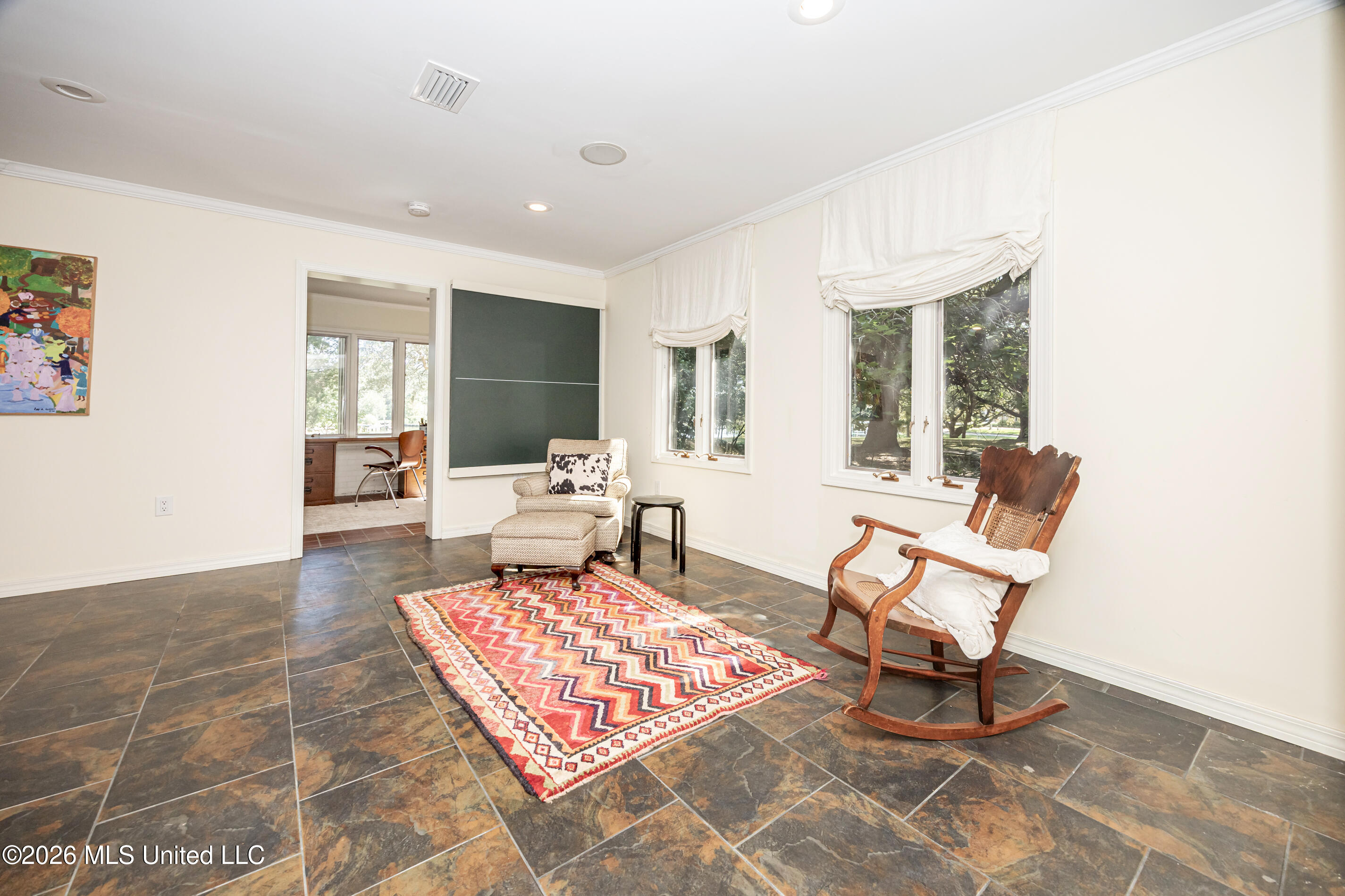611 Lakeview Drive Property Photo 31