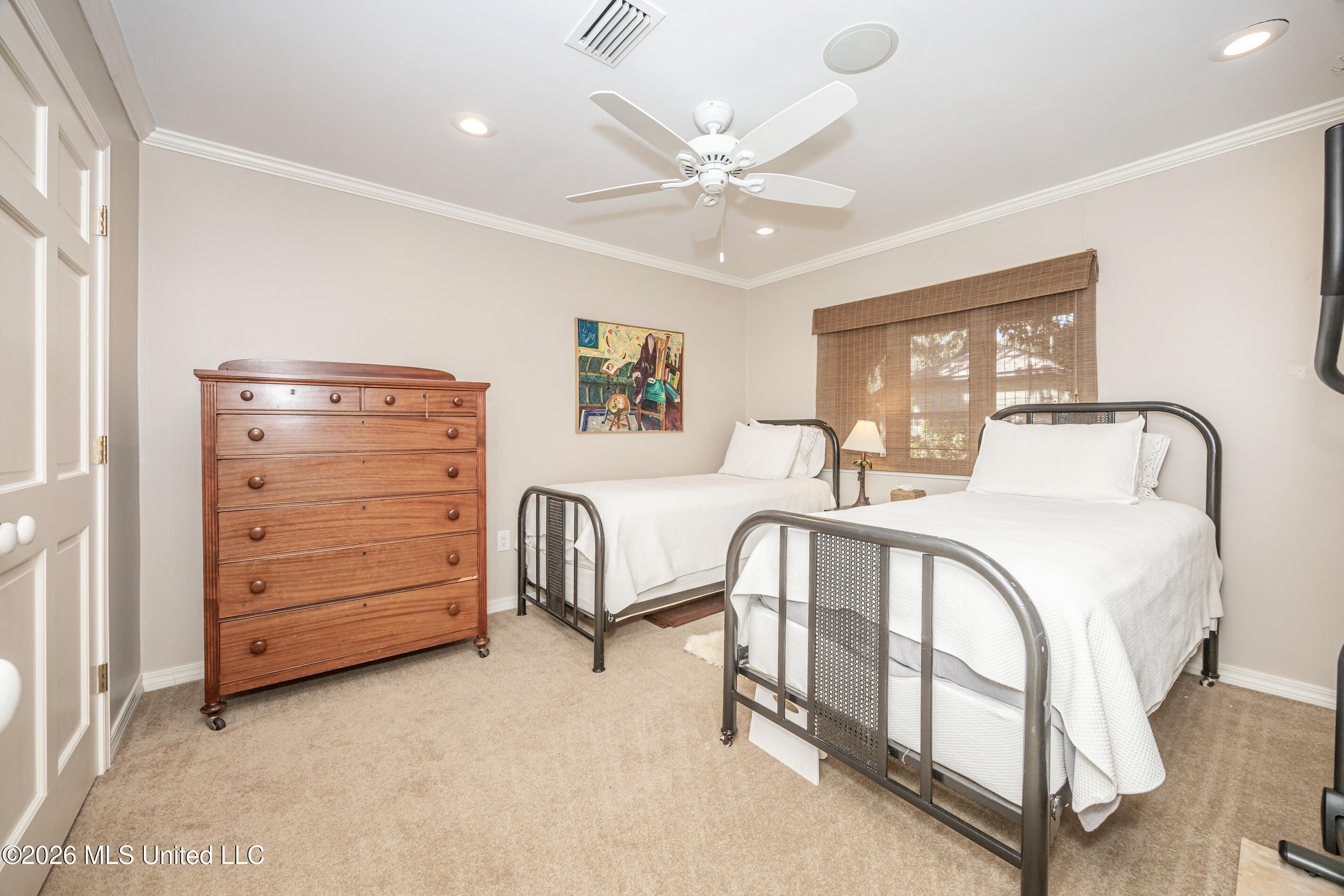 611 Lakeview Drive Property Photo 37