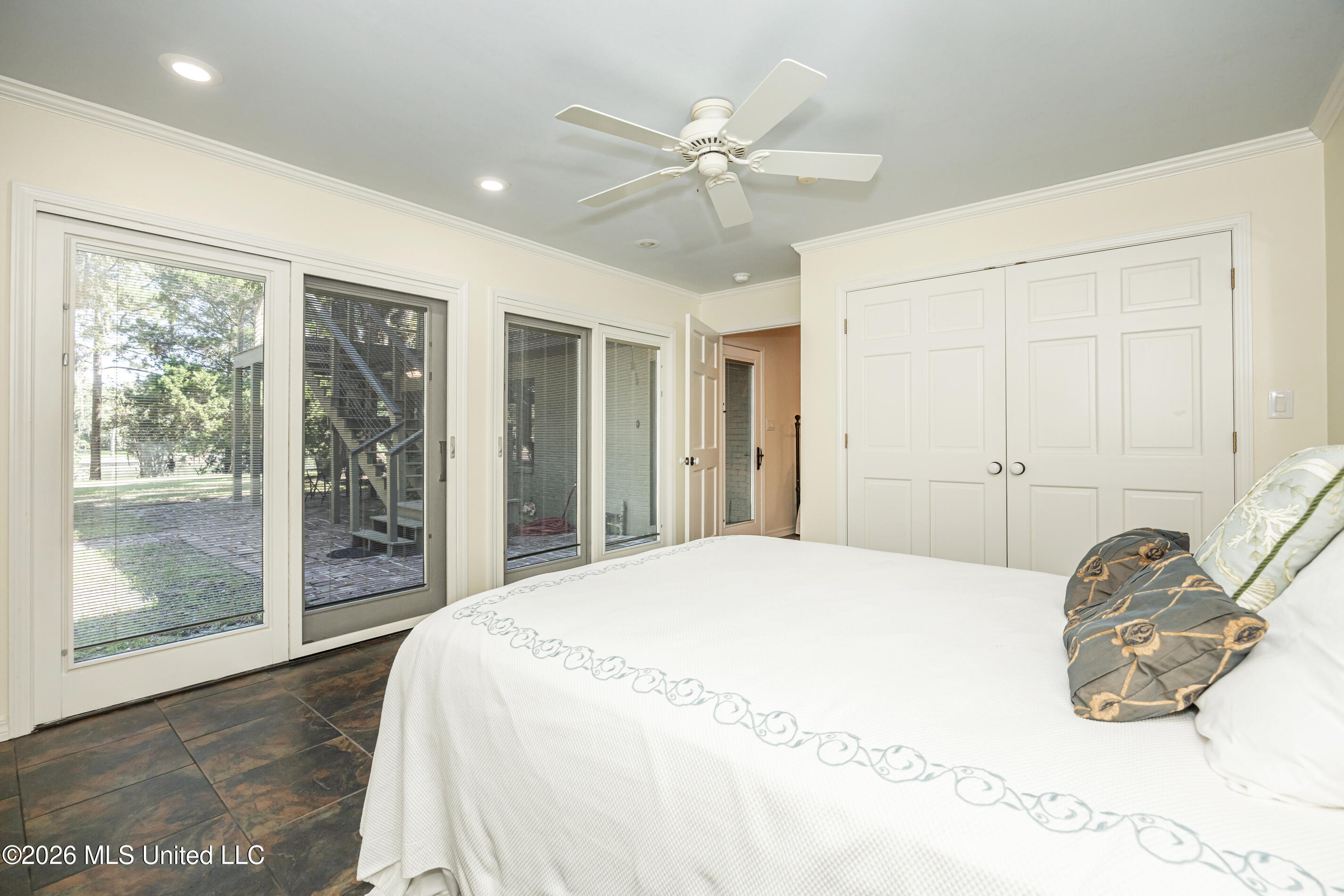 611 Lakeview Drive Property Photo 46