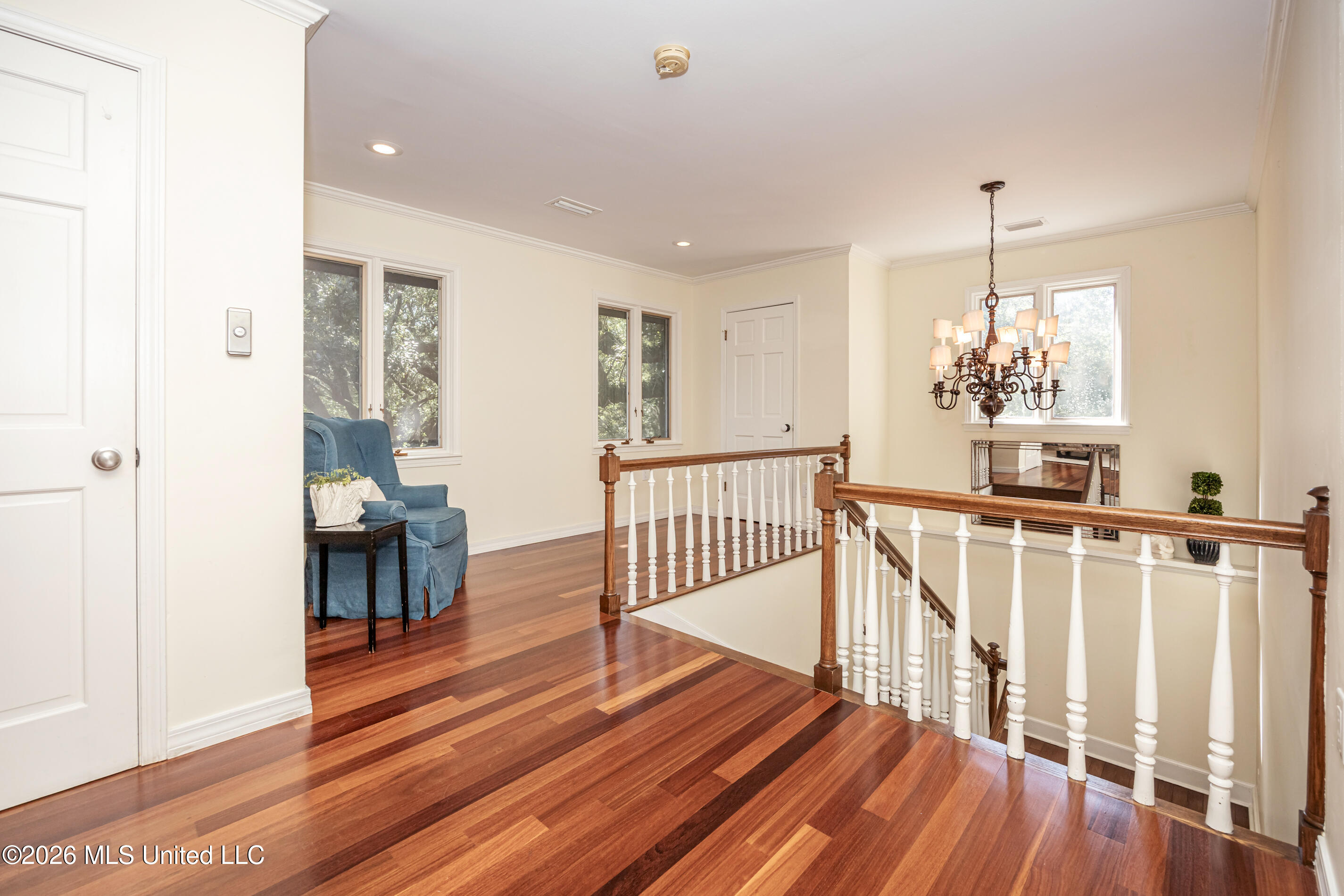 611 Lakeview Drive Property Photo 60