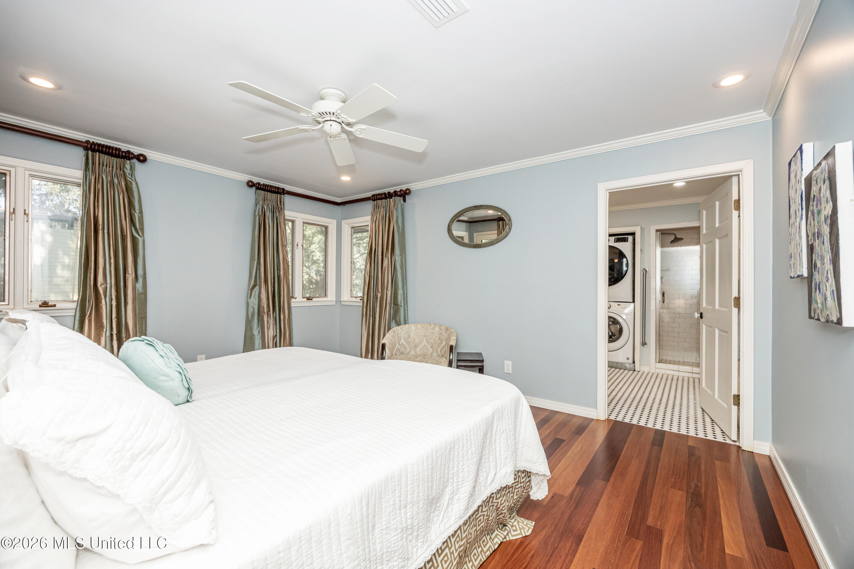 611 Lakeview Drive Property Photo 66