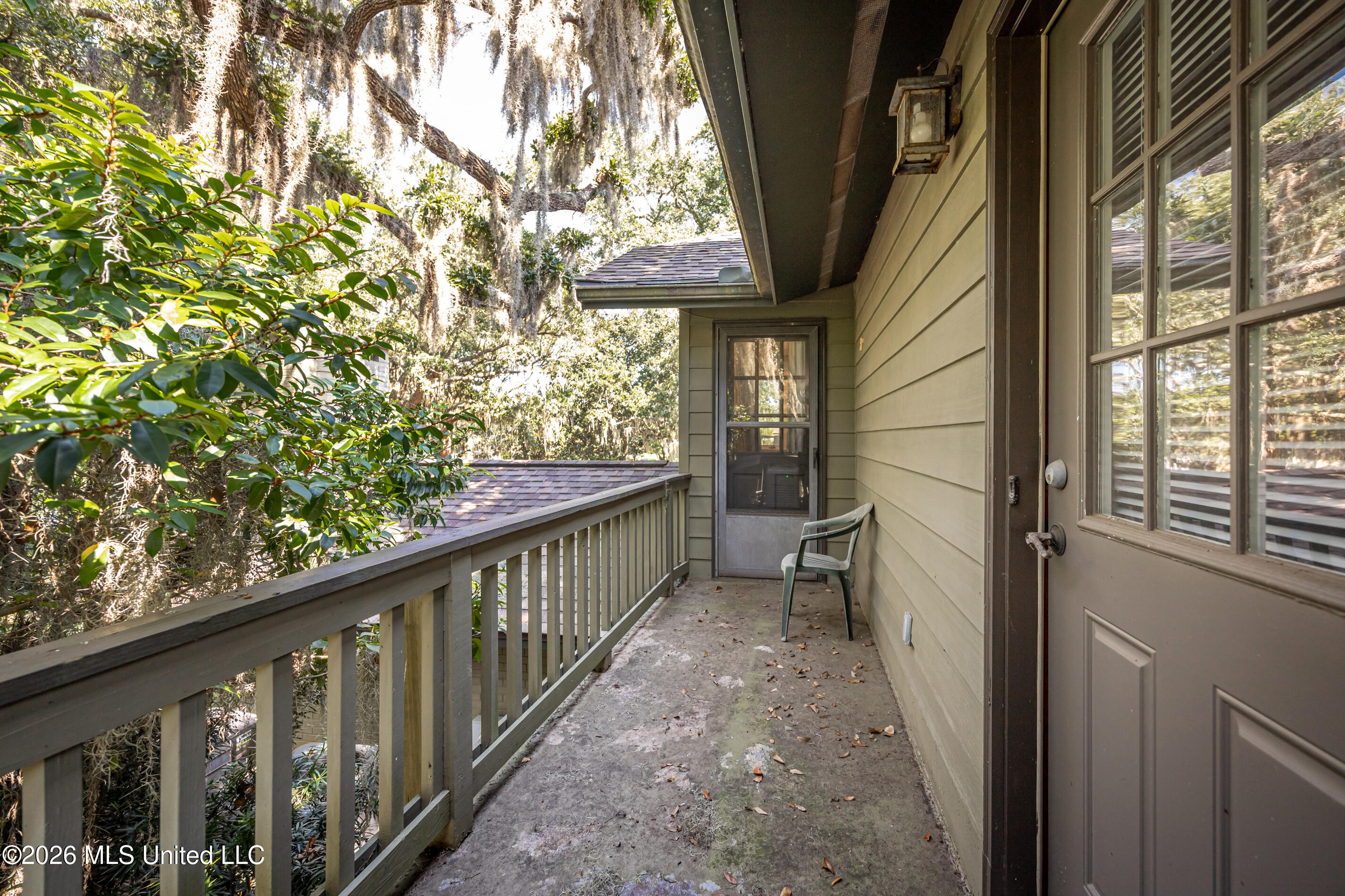 611 Lakeview Drive Property Photo 75