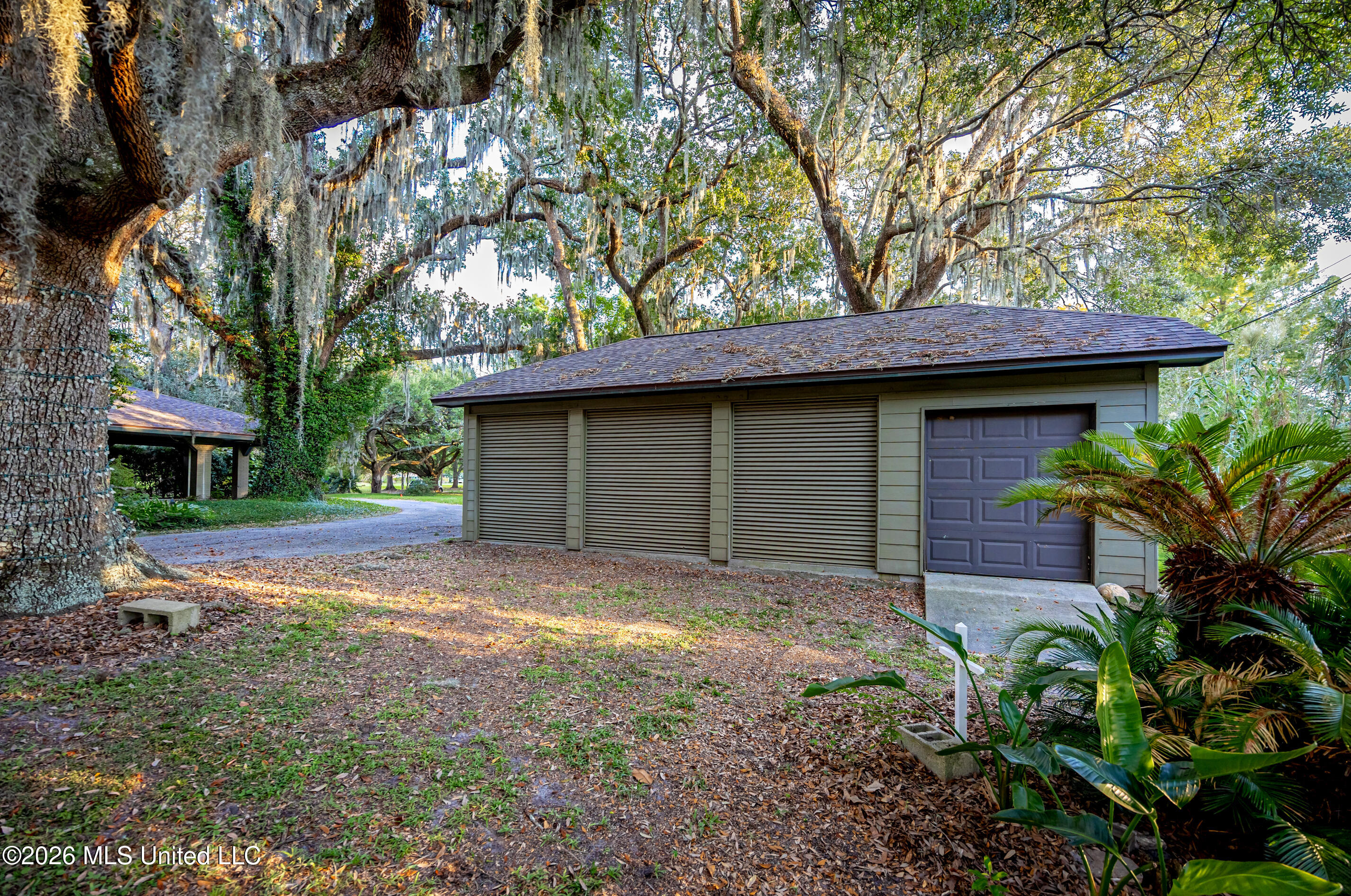 611 Lakeview Drive Property Photo 115