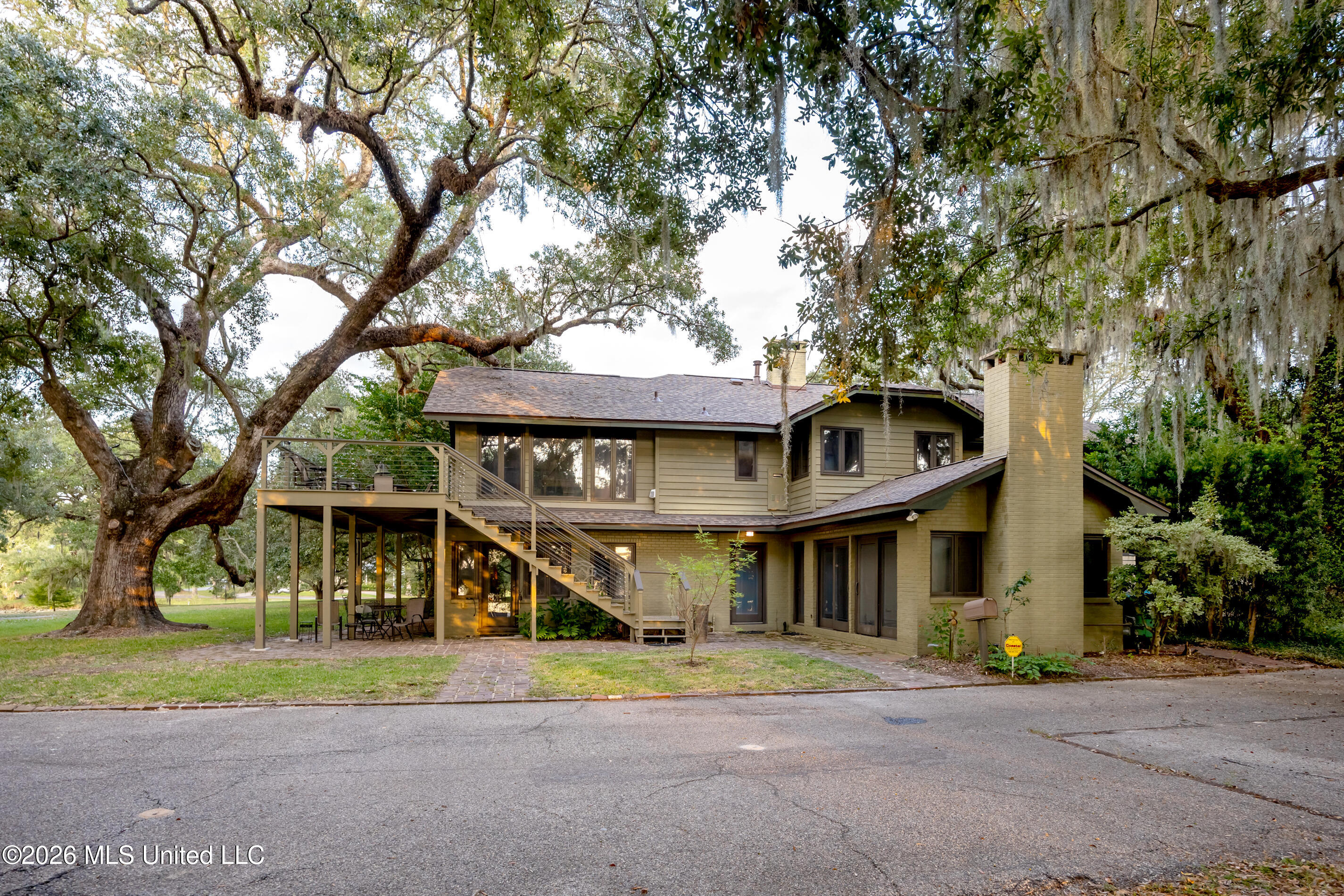 611 Lakeview Drive Property Photo 117