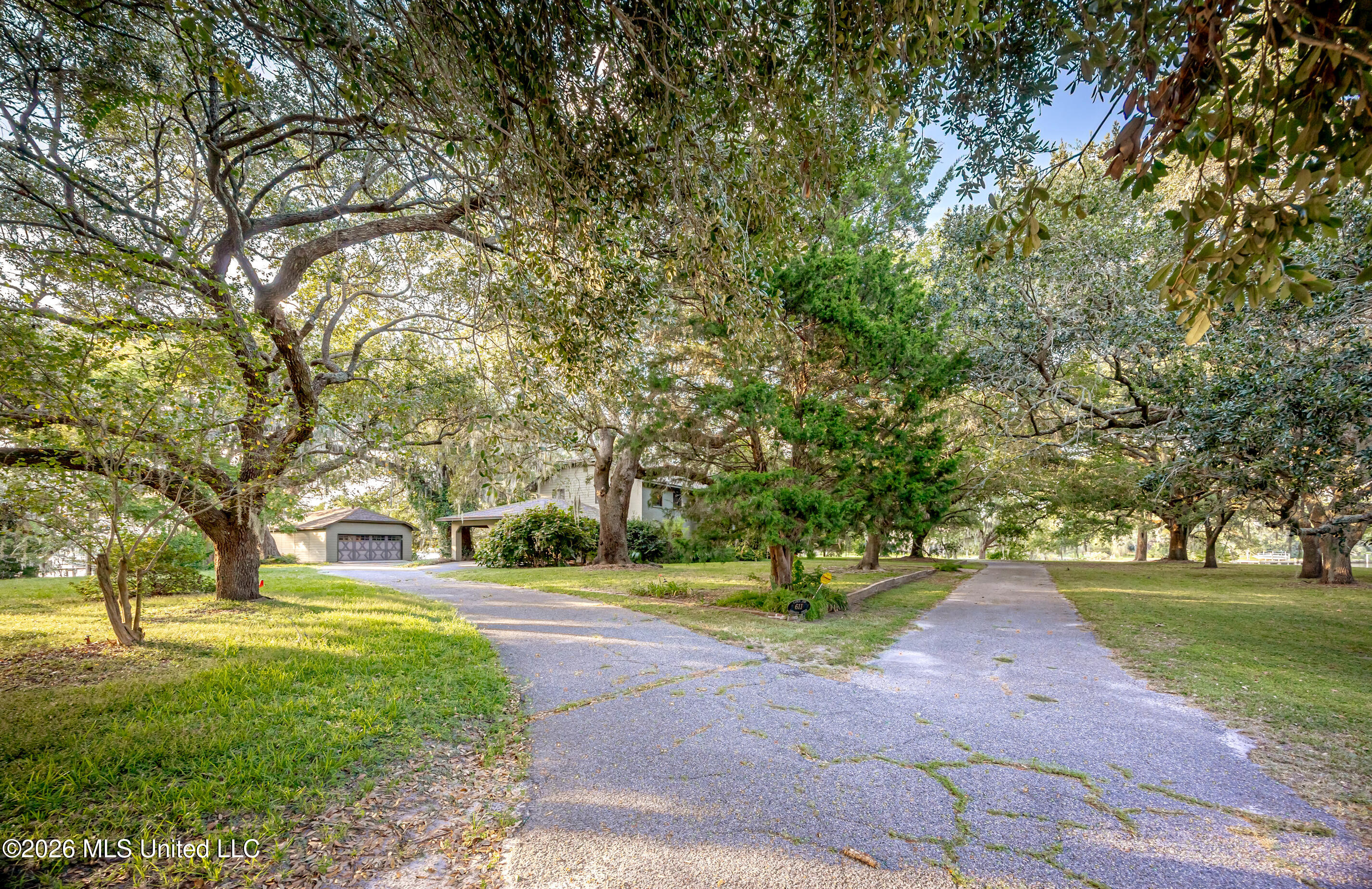 611 Lakeview Drive Property Photo 165