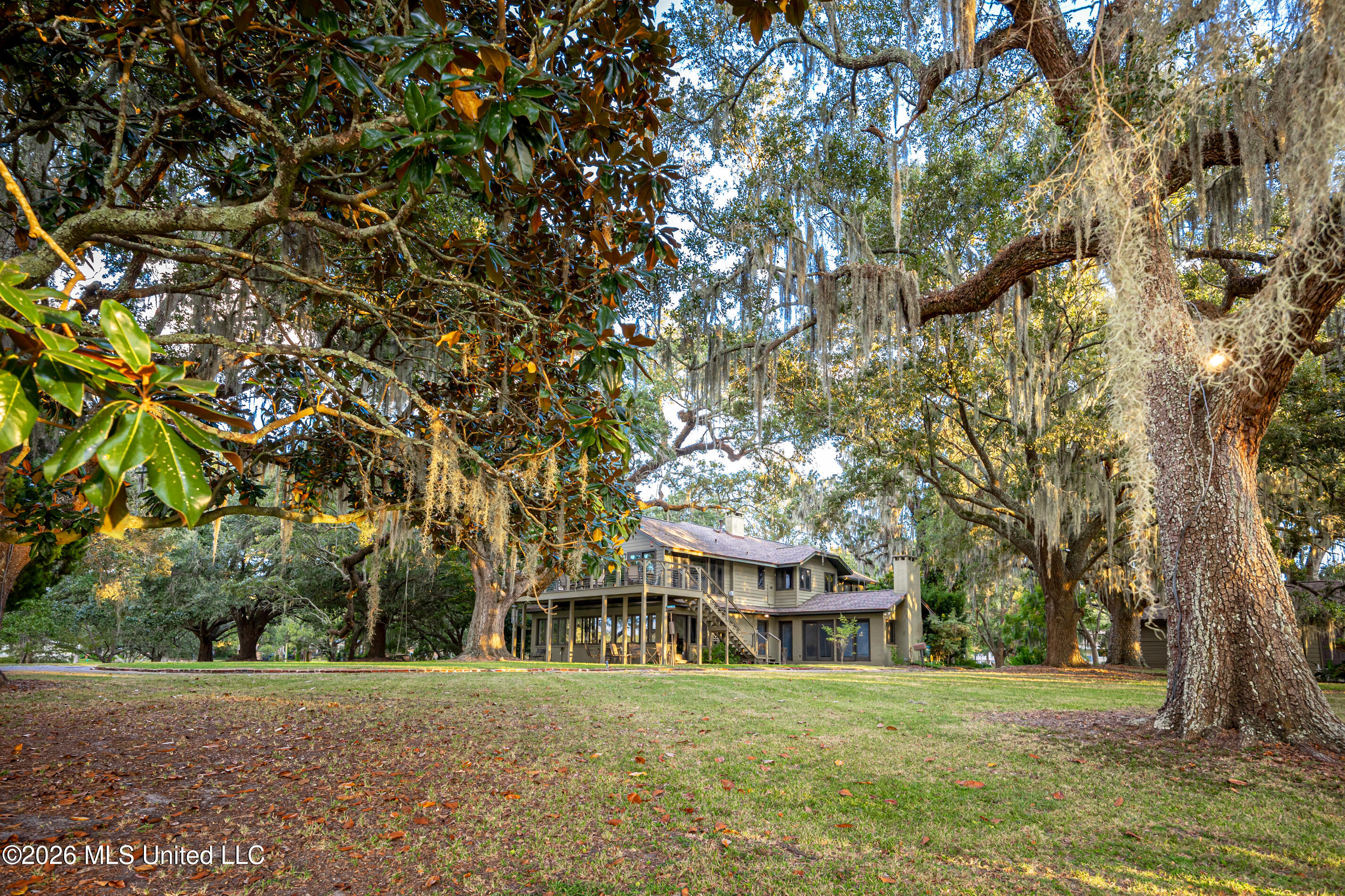 611 Lakeview Drive Property Photo 170