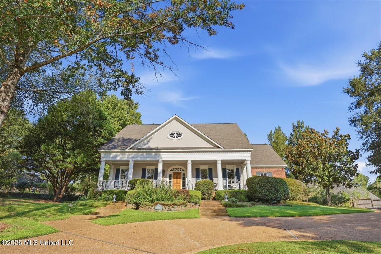 206 Persimmon Hill Property Photo 1