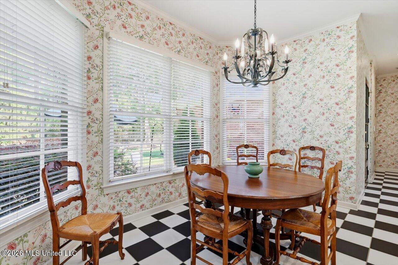 206 Persimmon Hill Property Photo 13
