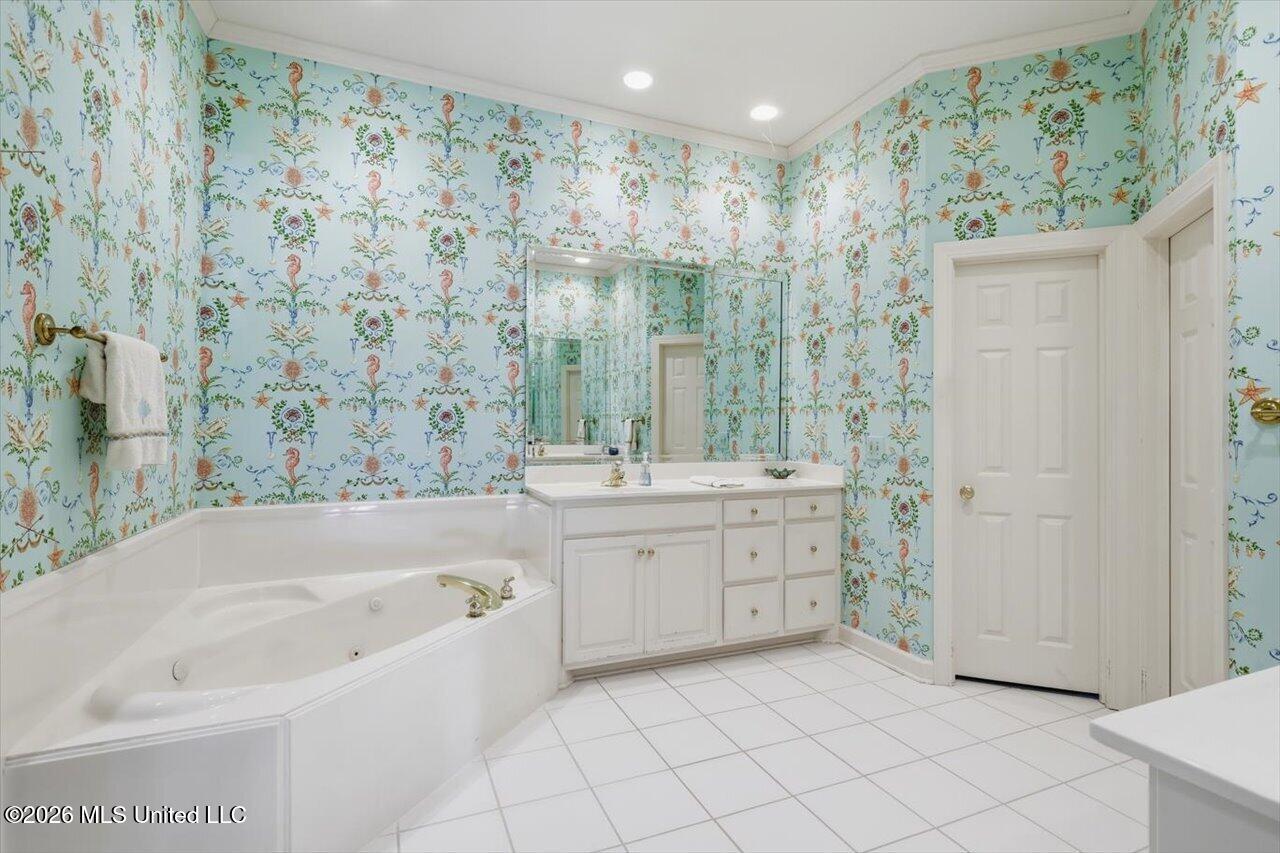 206 Persimmon Hill Property Photo 22