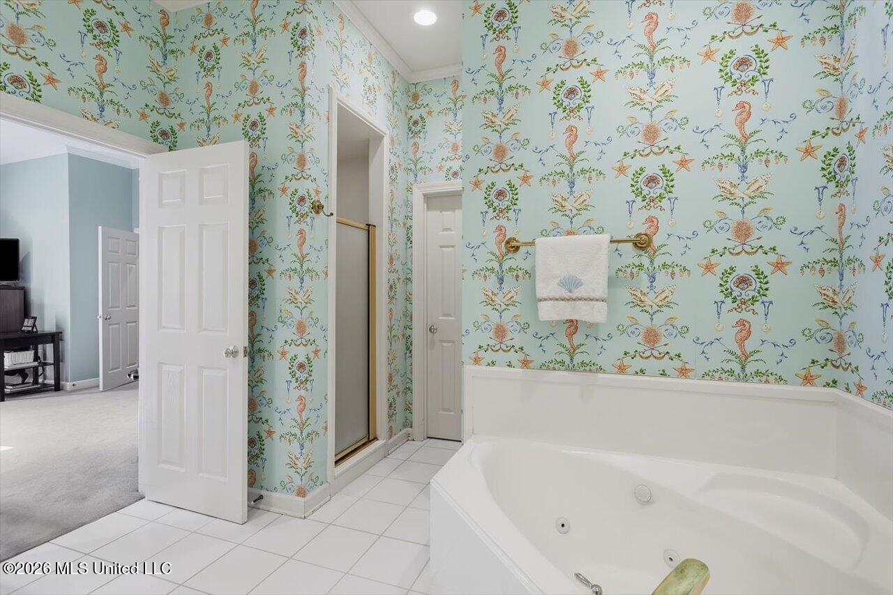 206 Persimmon Hill Property Photo 24