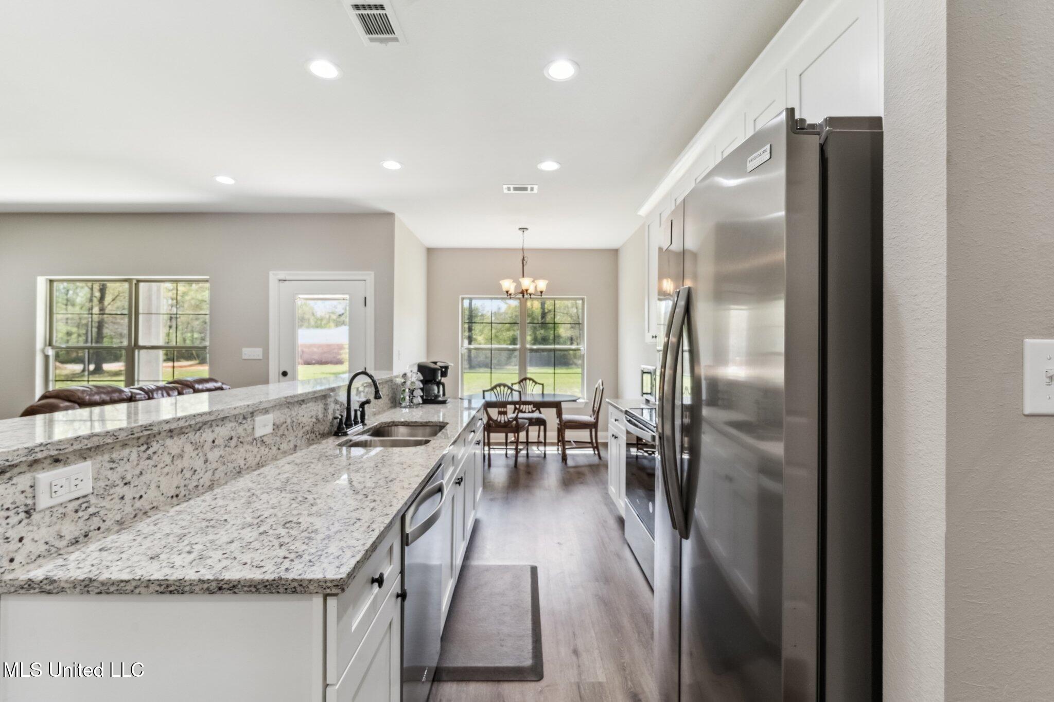 11 Hammock Road Property Photo 6