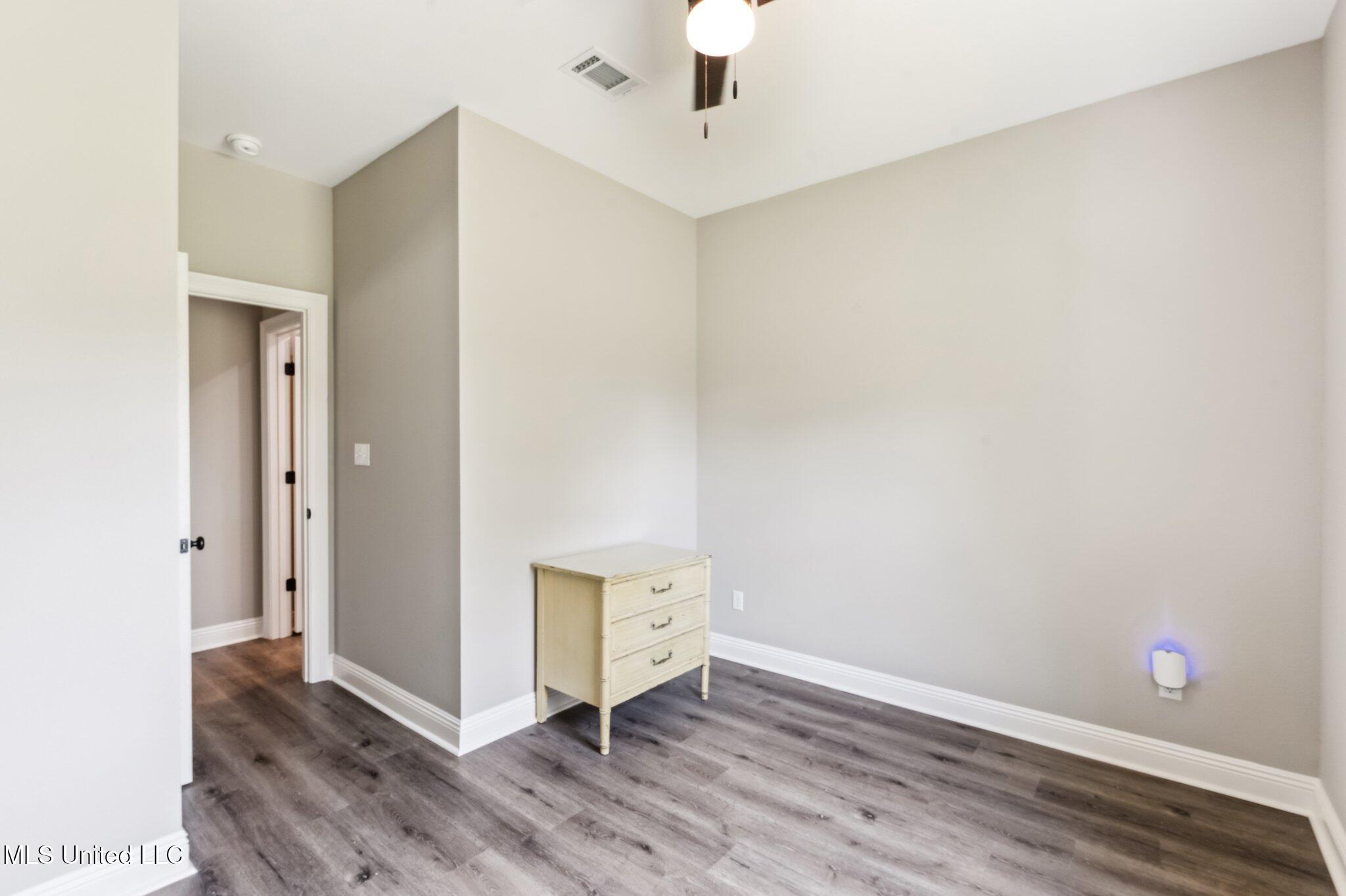 11 Hammock Road Property Photo 14