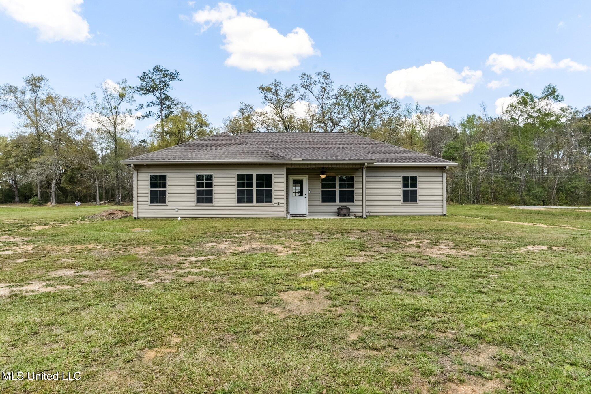 11 Hammock Road Property Photo 17