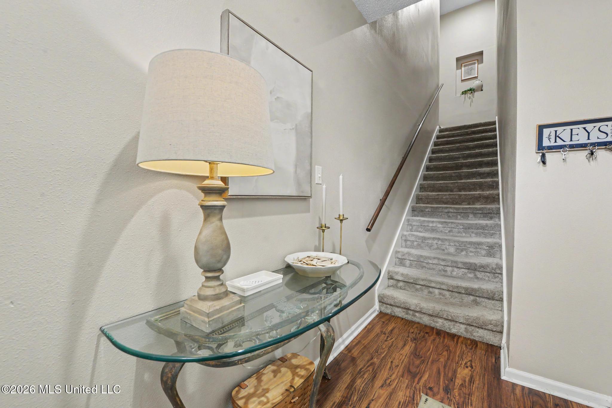 2252 Beach Drive Property Photo 3