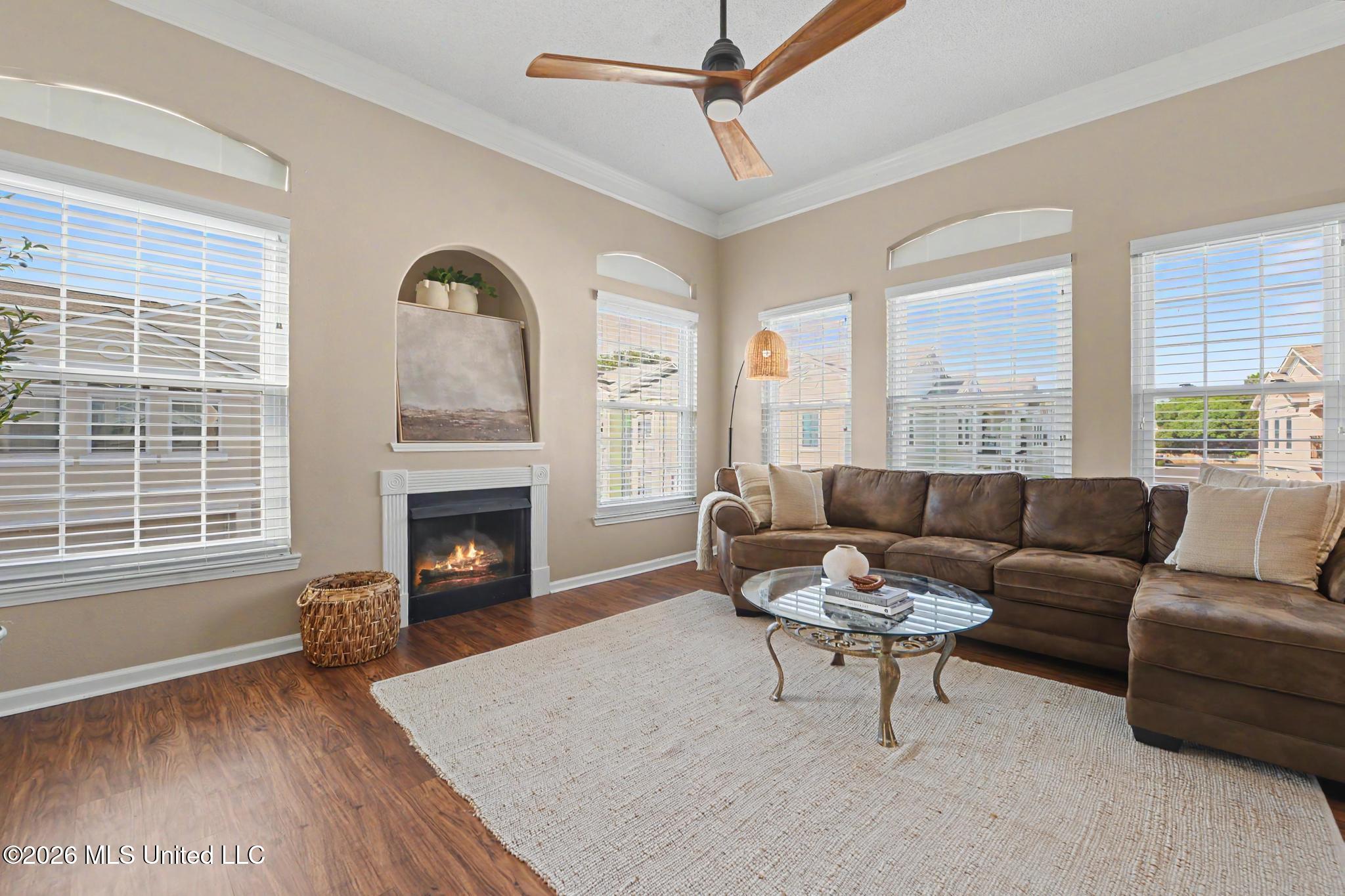 2252 Beach Drive Property Photo 4