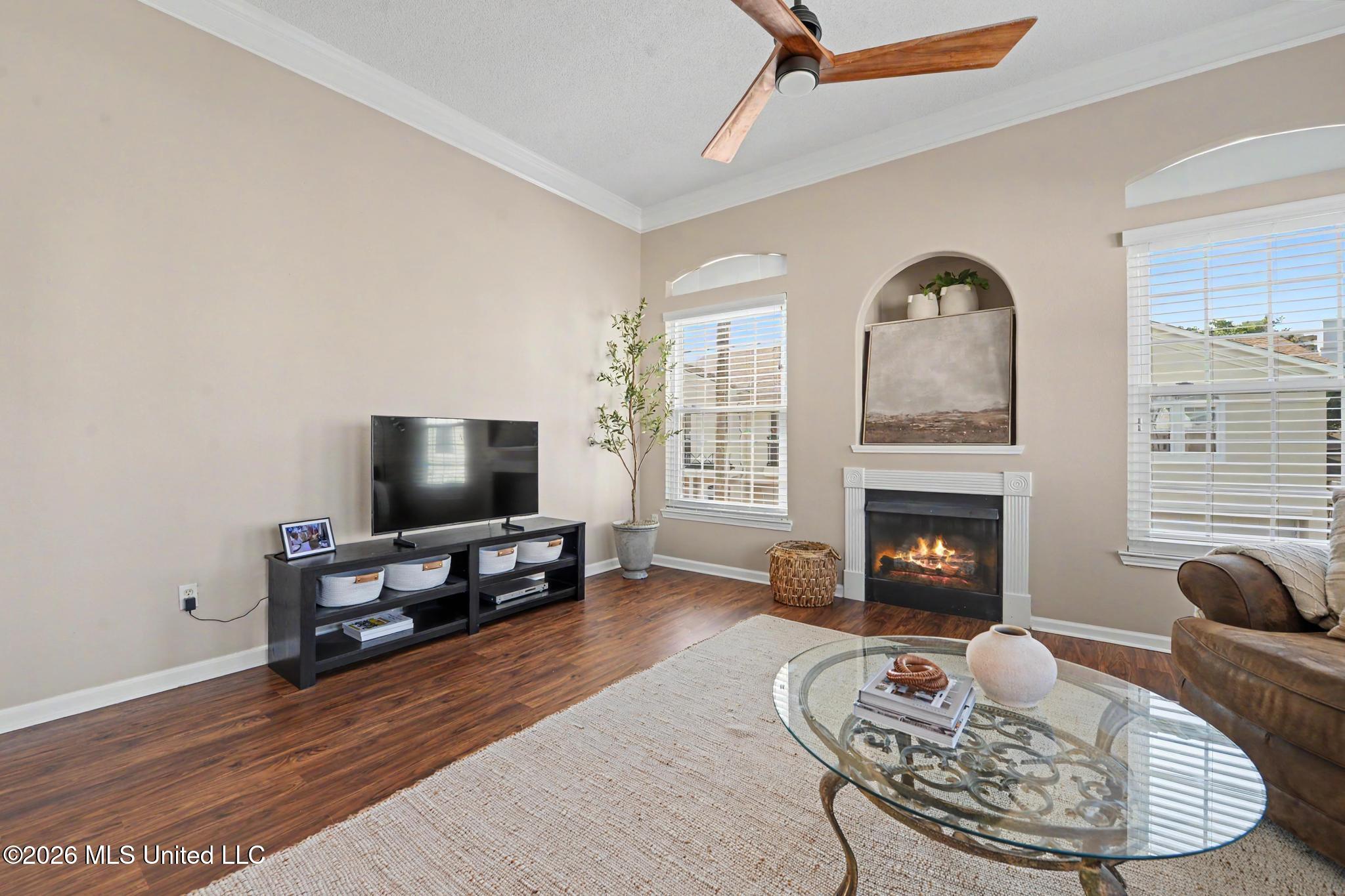 2252 Beach Drive Property Photo 5