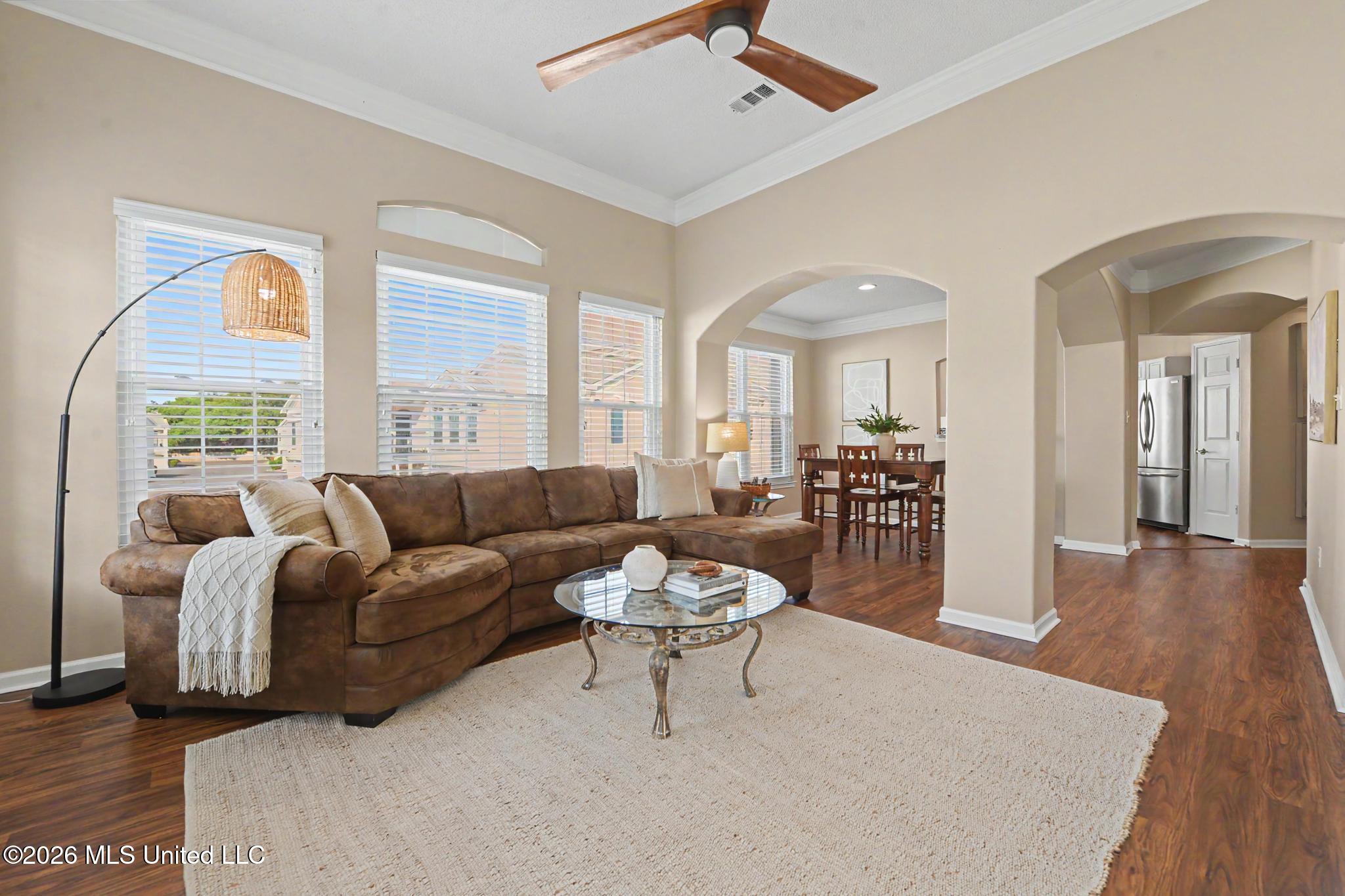 2252 Beach Drive Property Photo 6