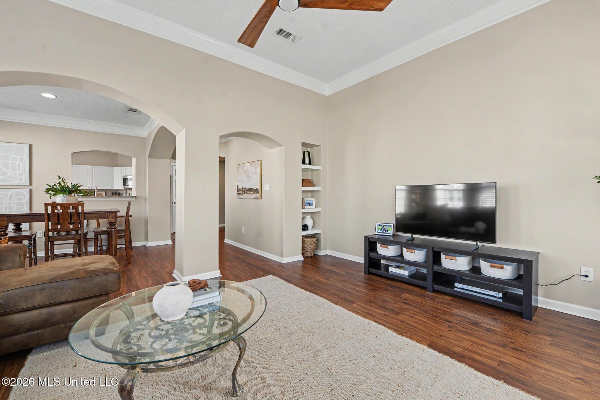 2252 Beach Drive Property Photo 7