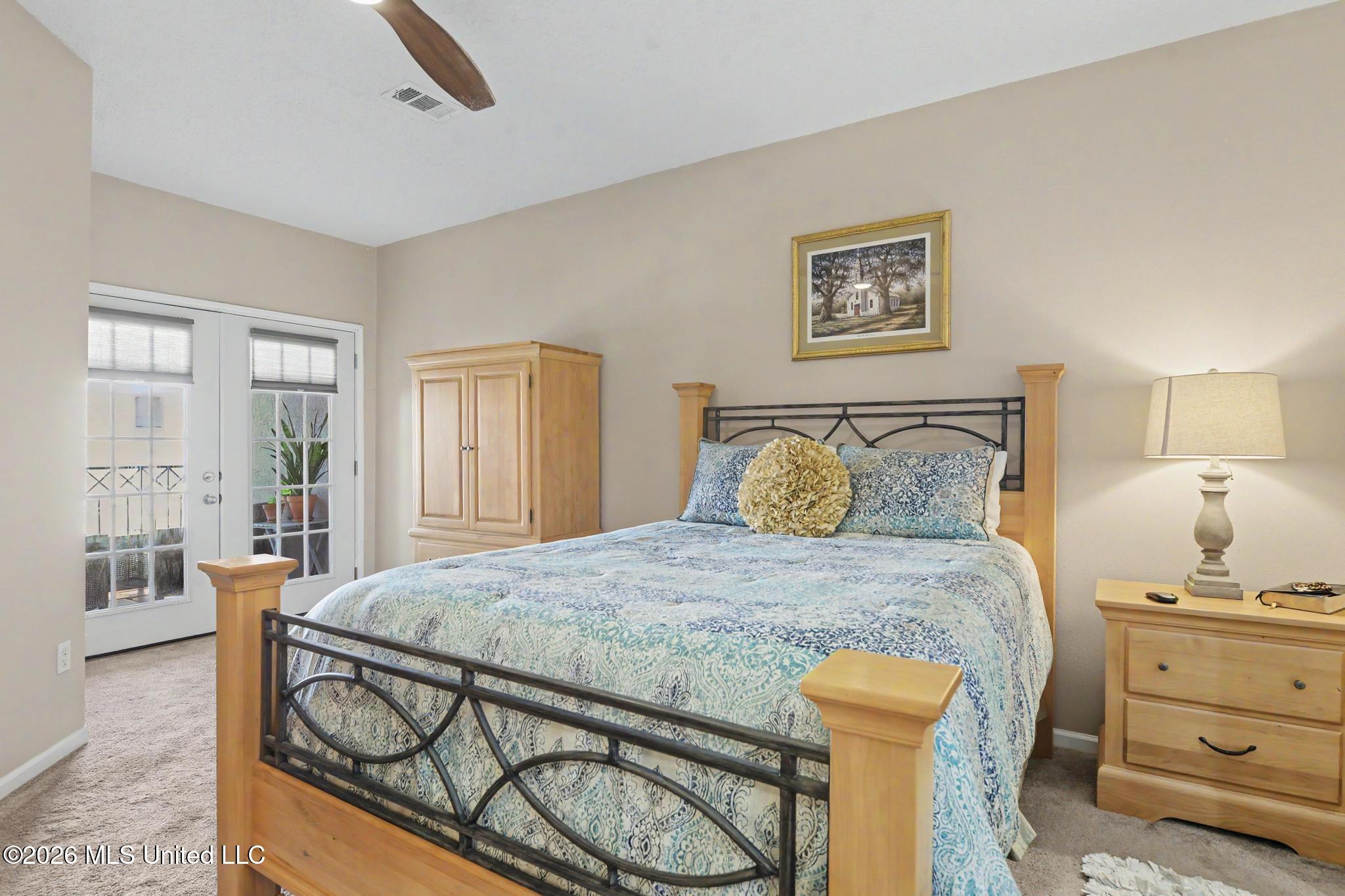 2252 Beach Drive Property Photo 13