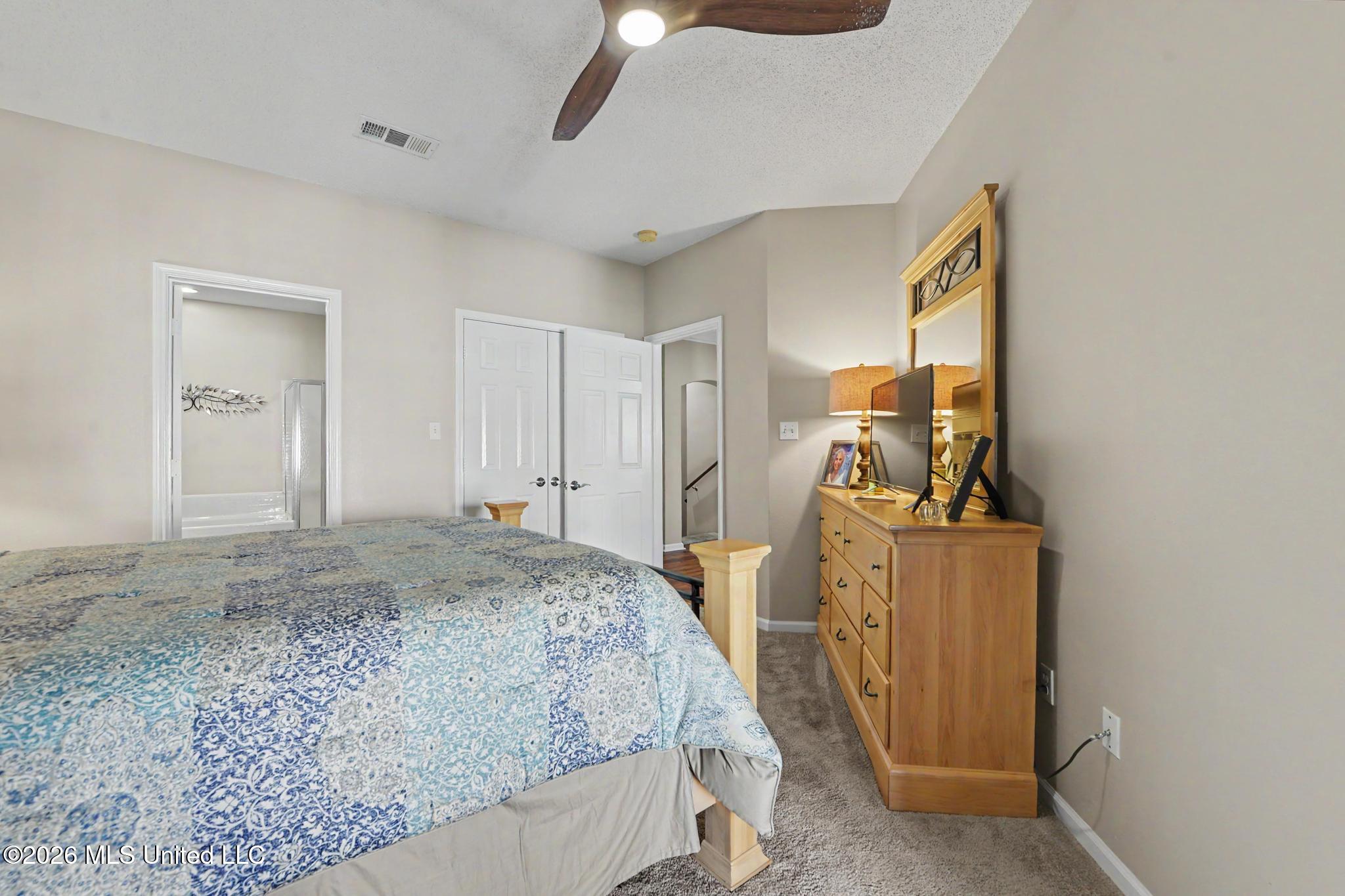 2252 Beach Drive Property Photo 14