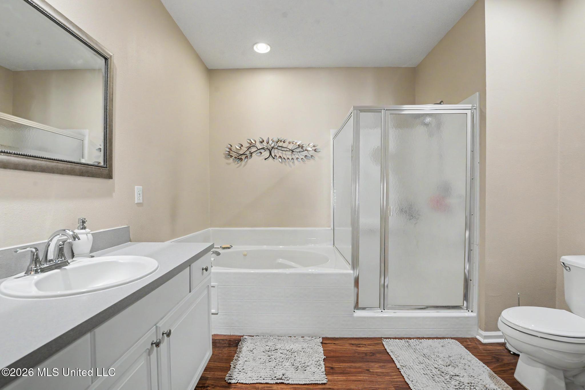2252 Beach Drive Property Photo 16