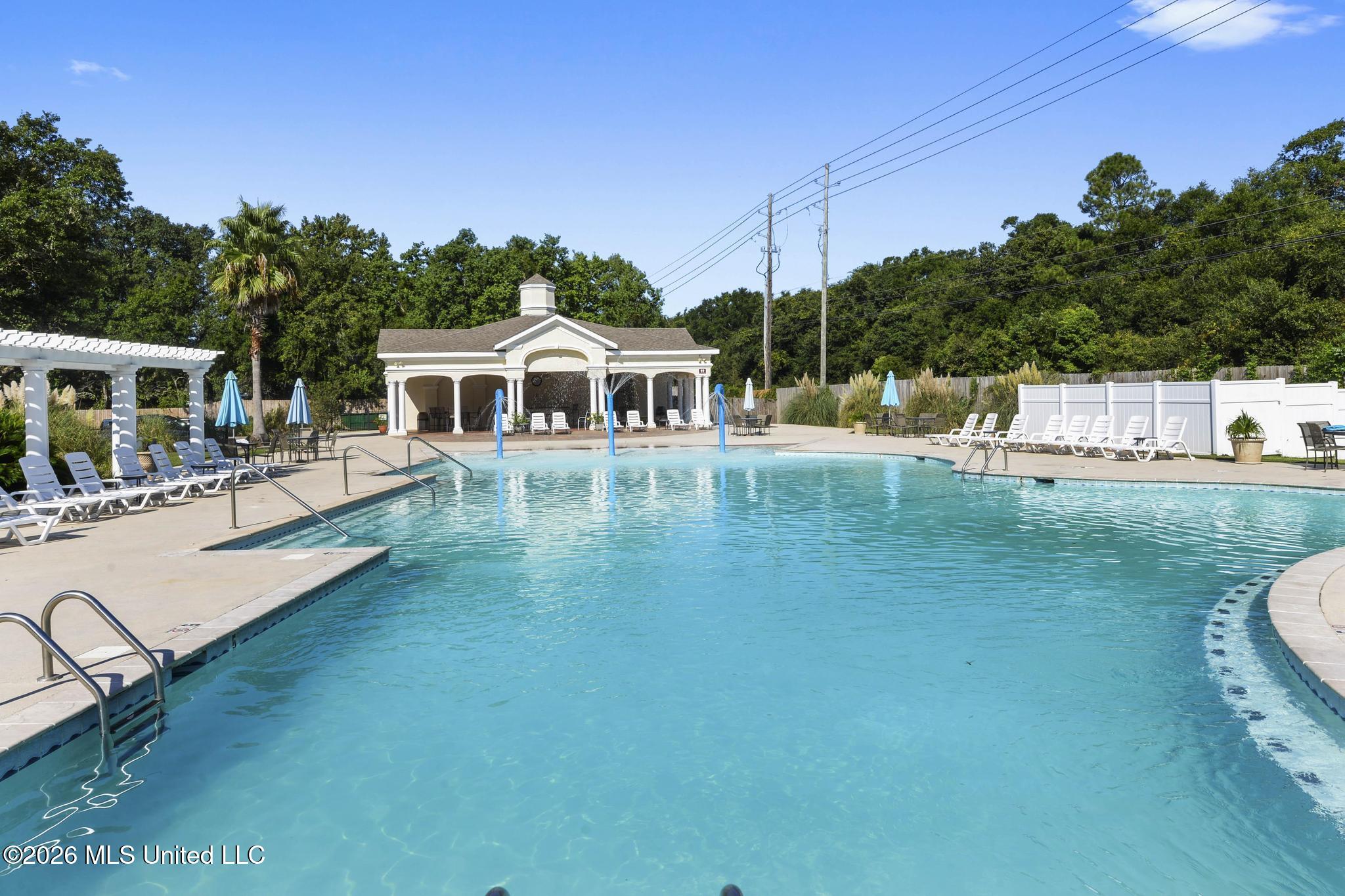 2252 Beach Drive Property Photo 33