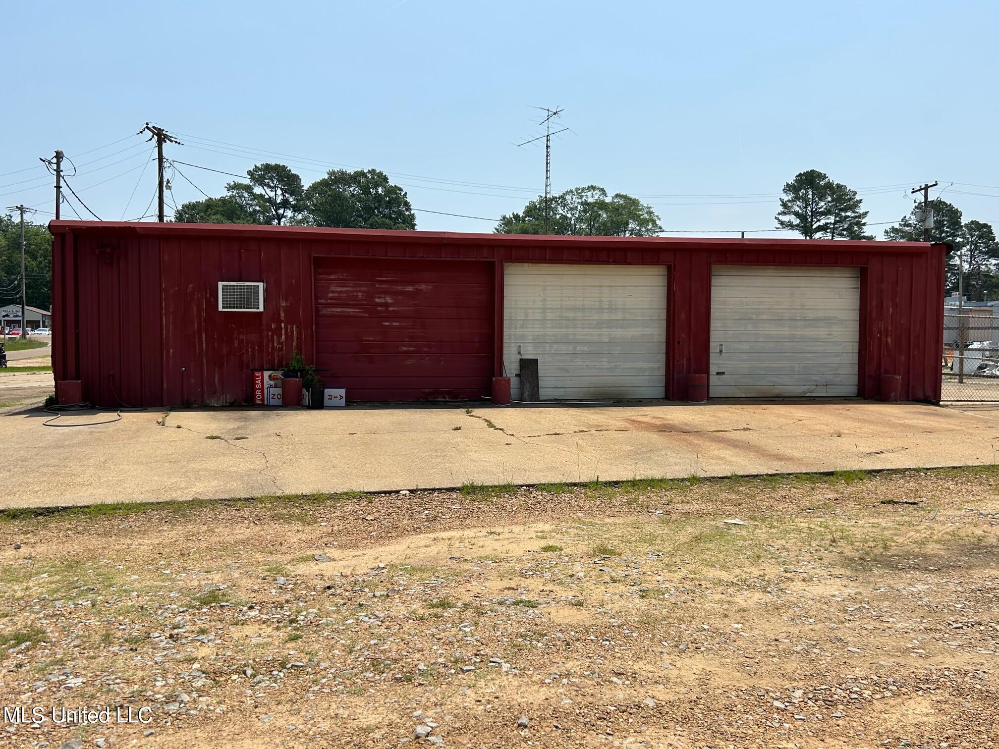 403 Williams Street Property Photo 2