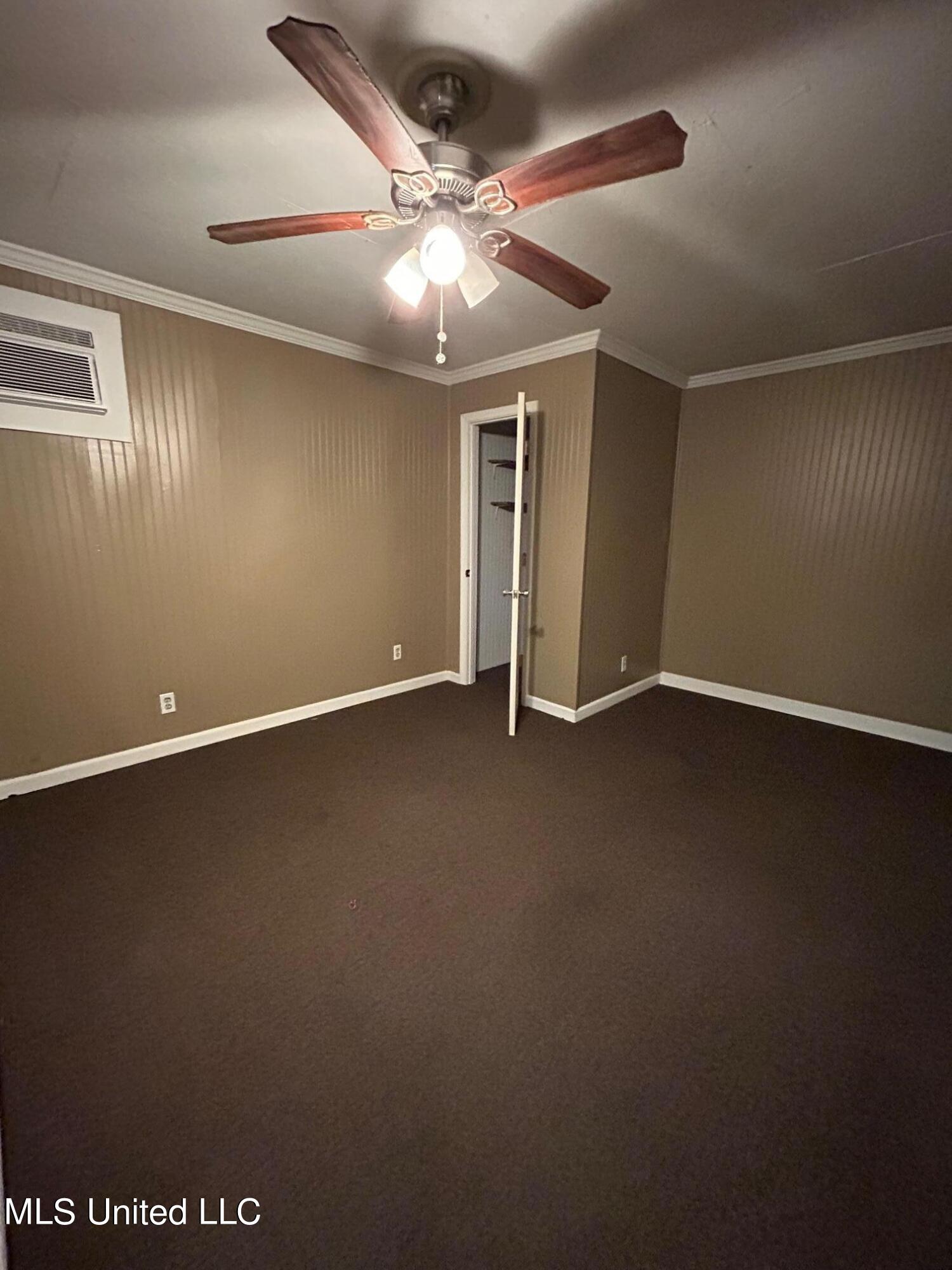 403 Williams Street Property Photo 28