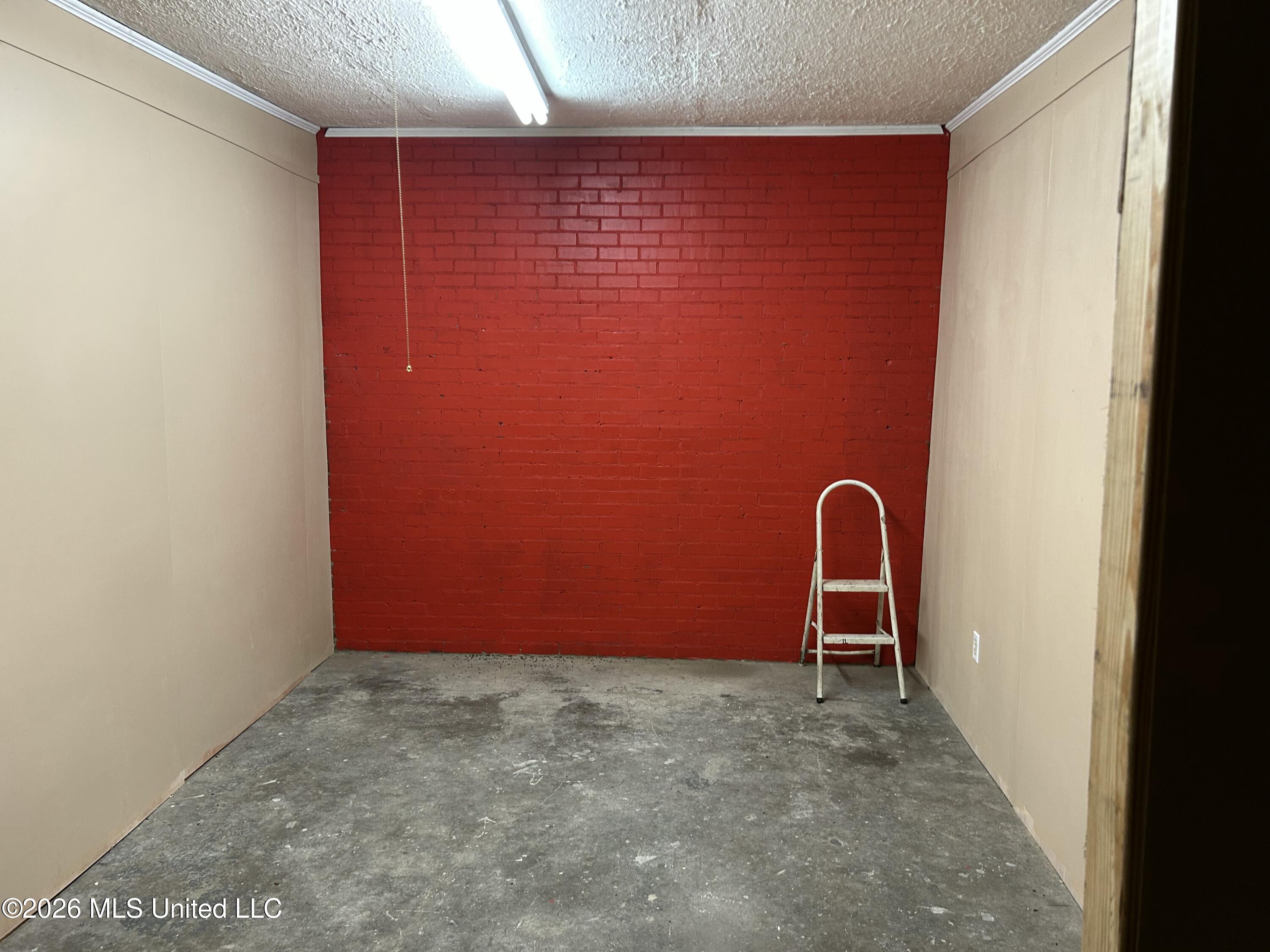 403 Williams Street Property Photo 33